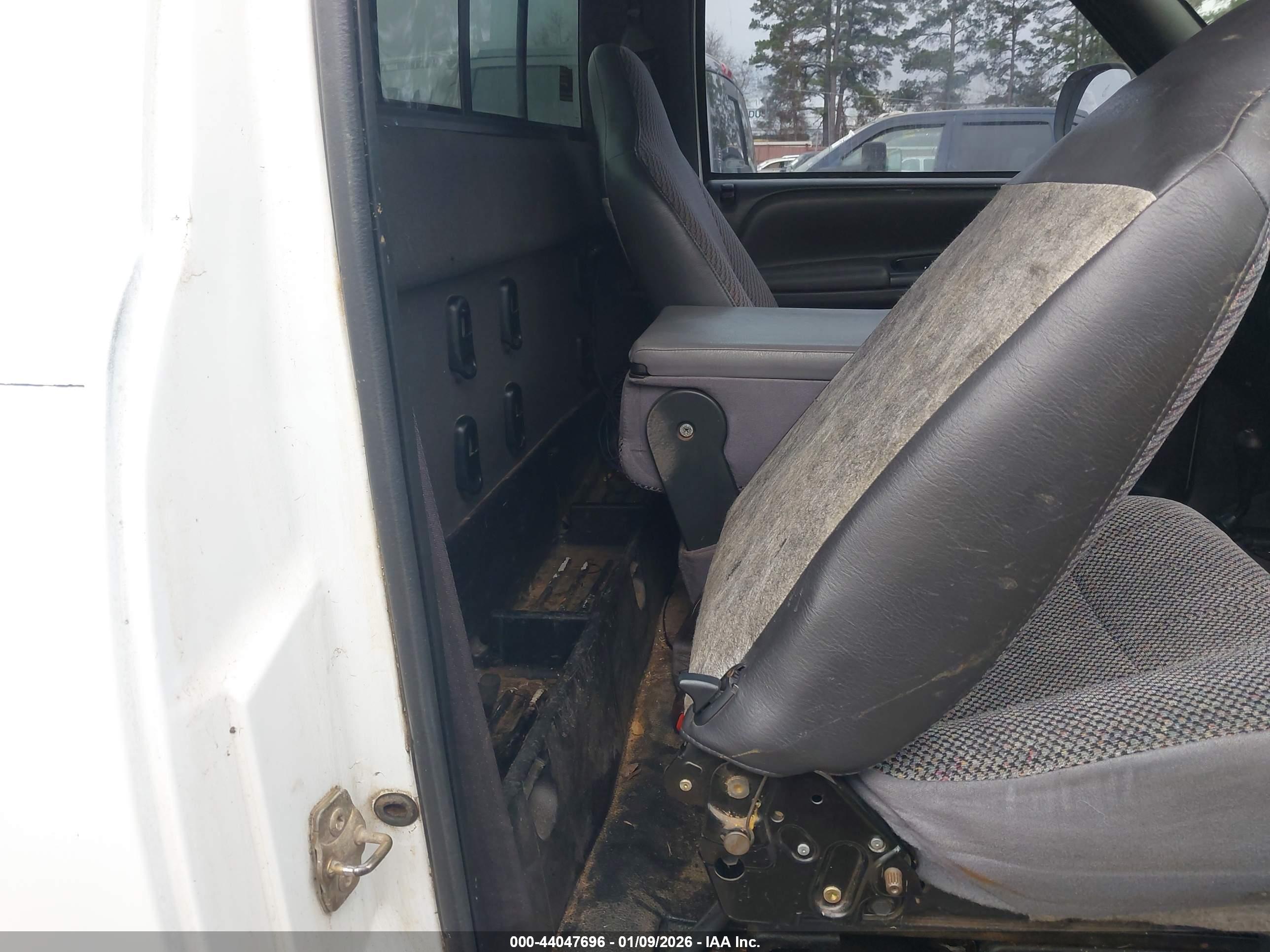 DODGE RAM image 8