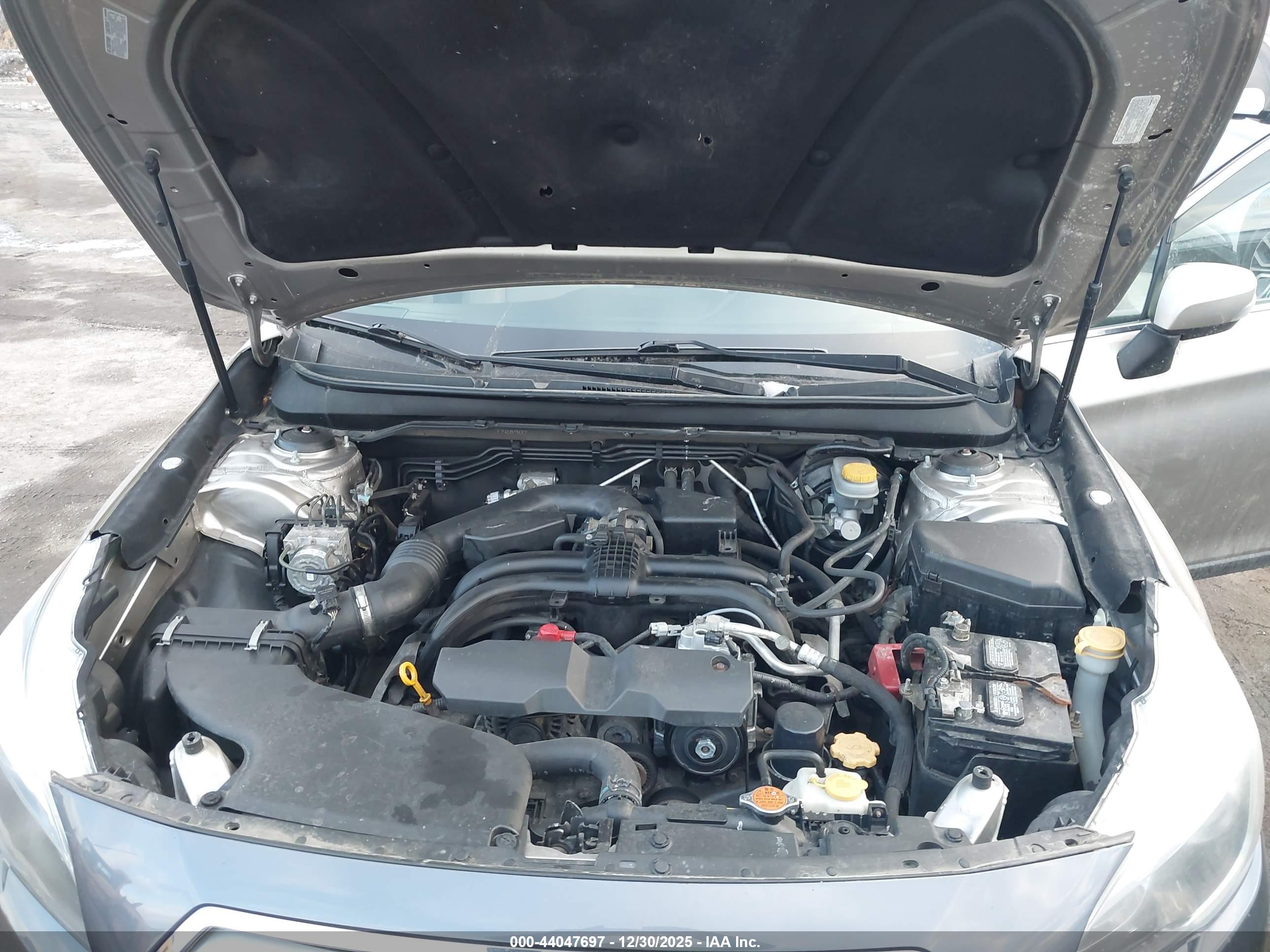 SUBARU OUTBACK image 10