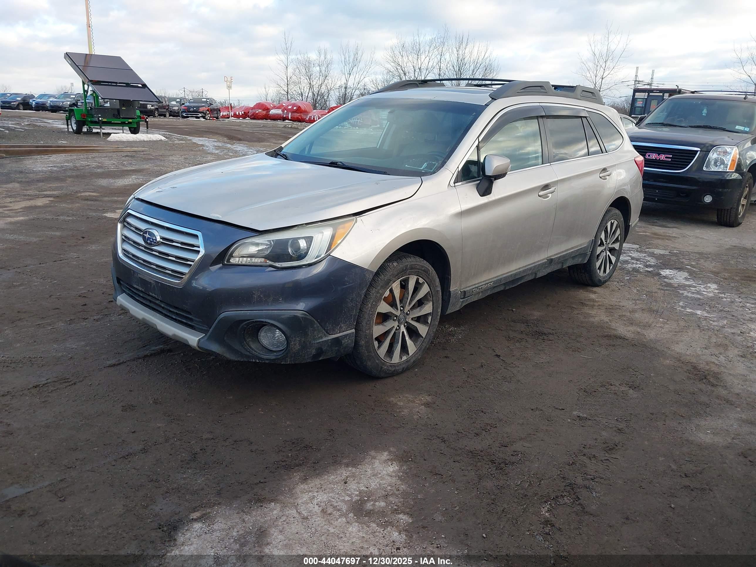 SUBARU OUTBACK image 2