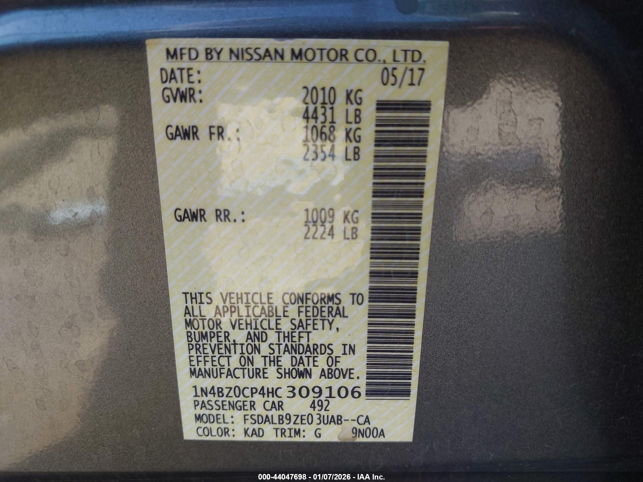 NISSAN LEAF image 9