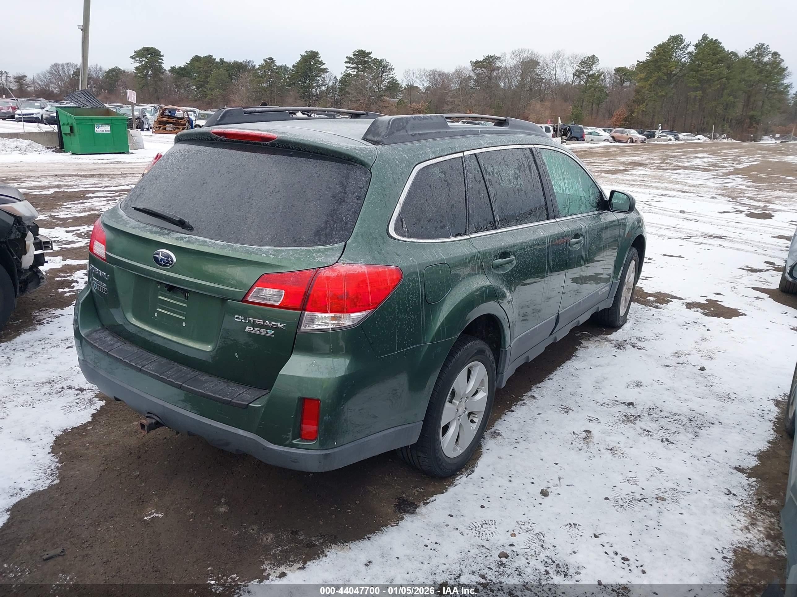 SUBARU OUTBACK image 4