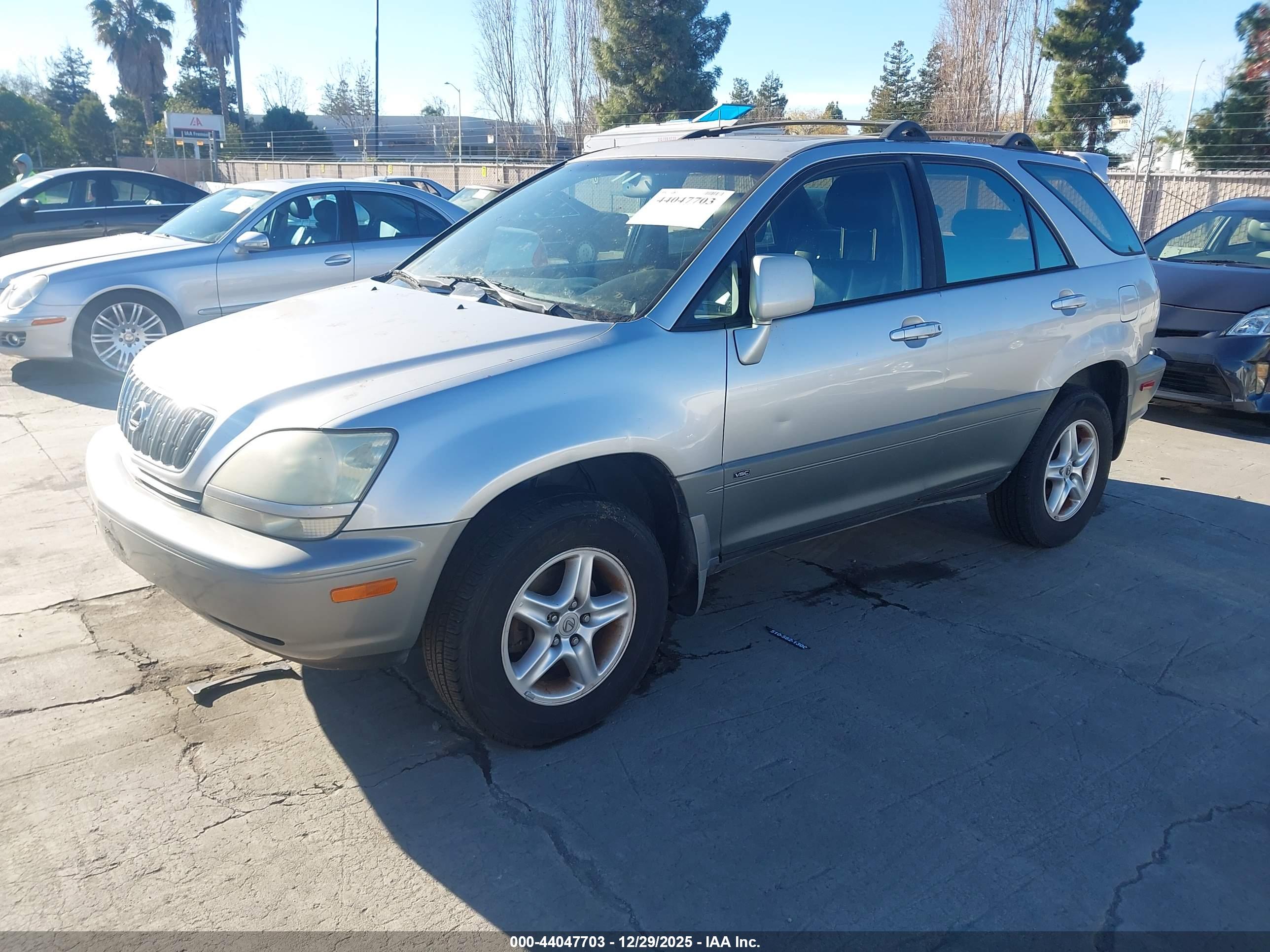 LEXUS RX image 2