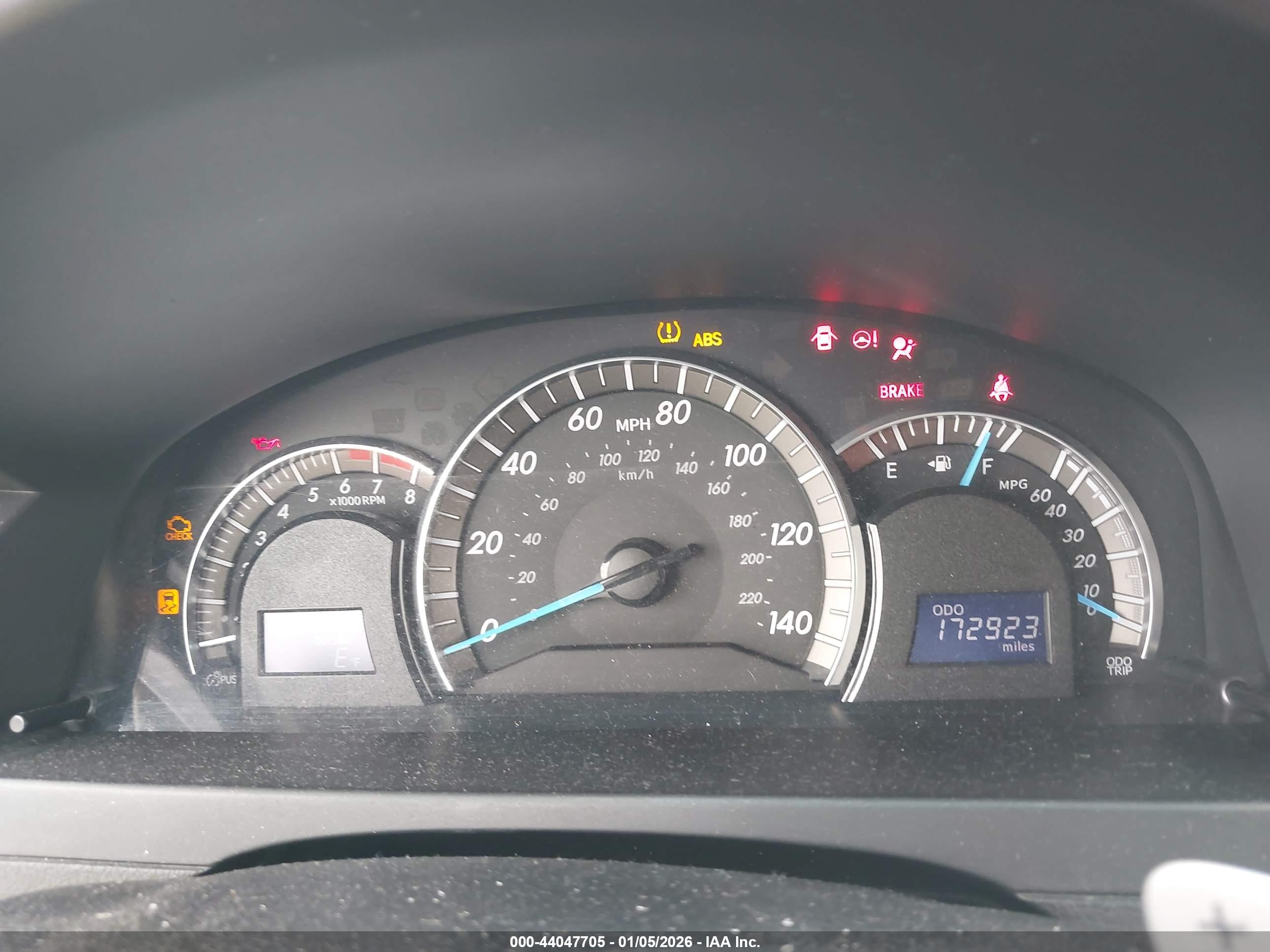 TOYOTA CAMRY image 7
