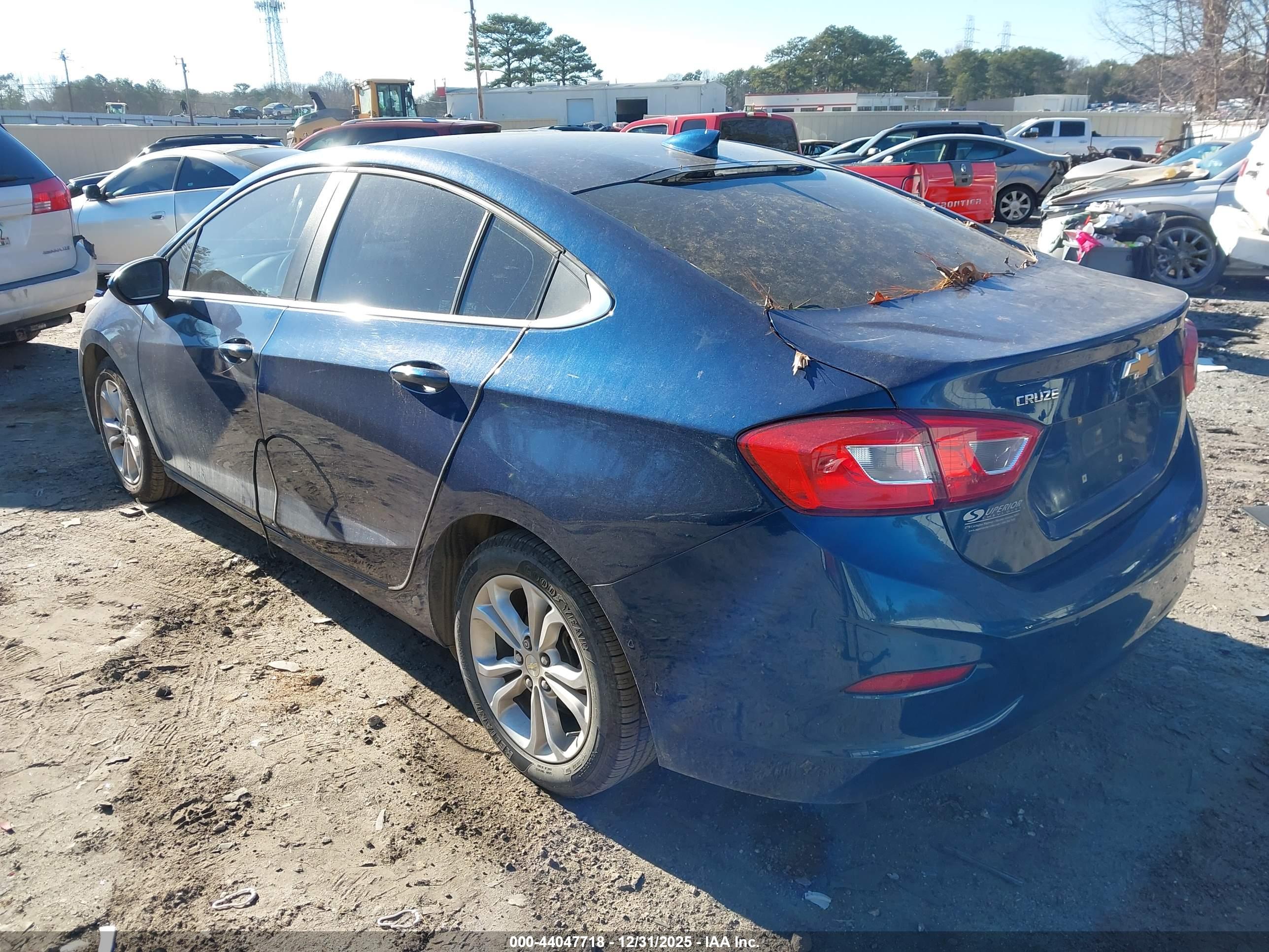 CHEVROLET CRUZE image 3
