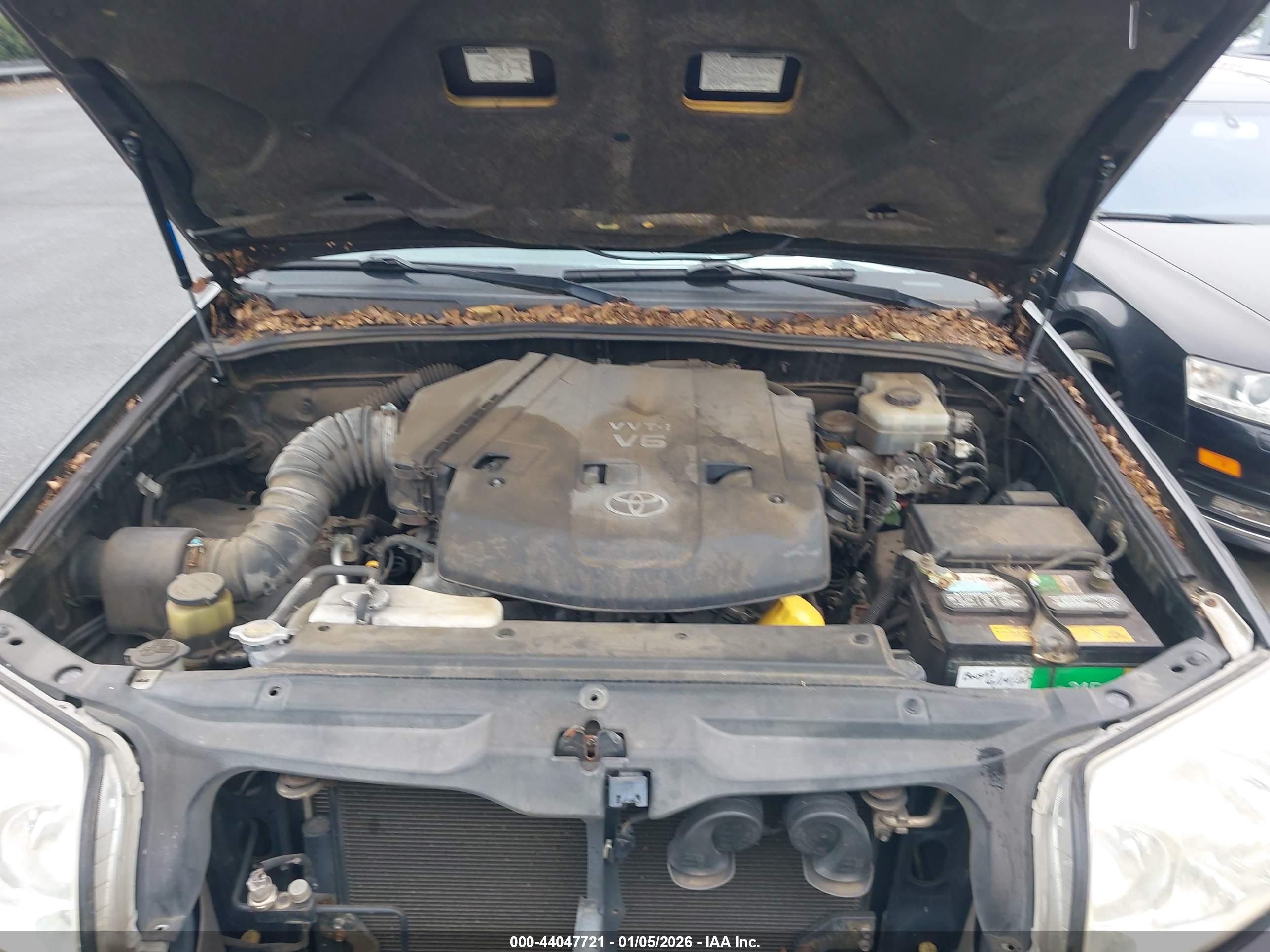 TOYOTA 4RUNNER image 10