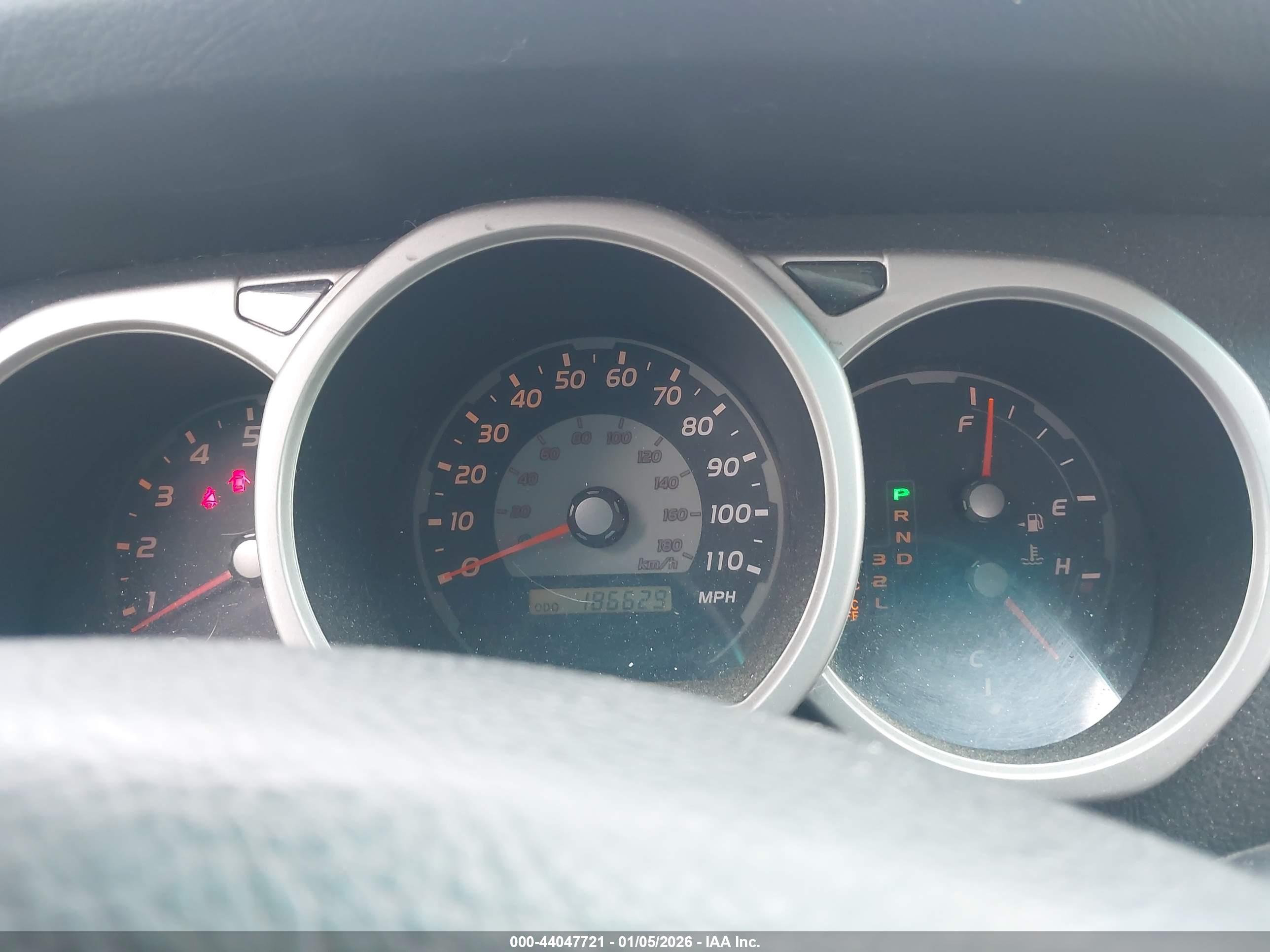 TOYOTA 4RUNNER image 7