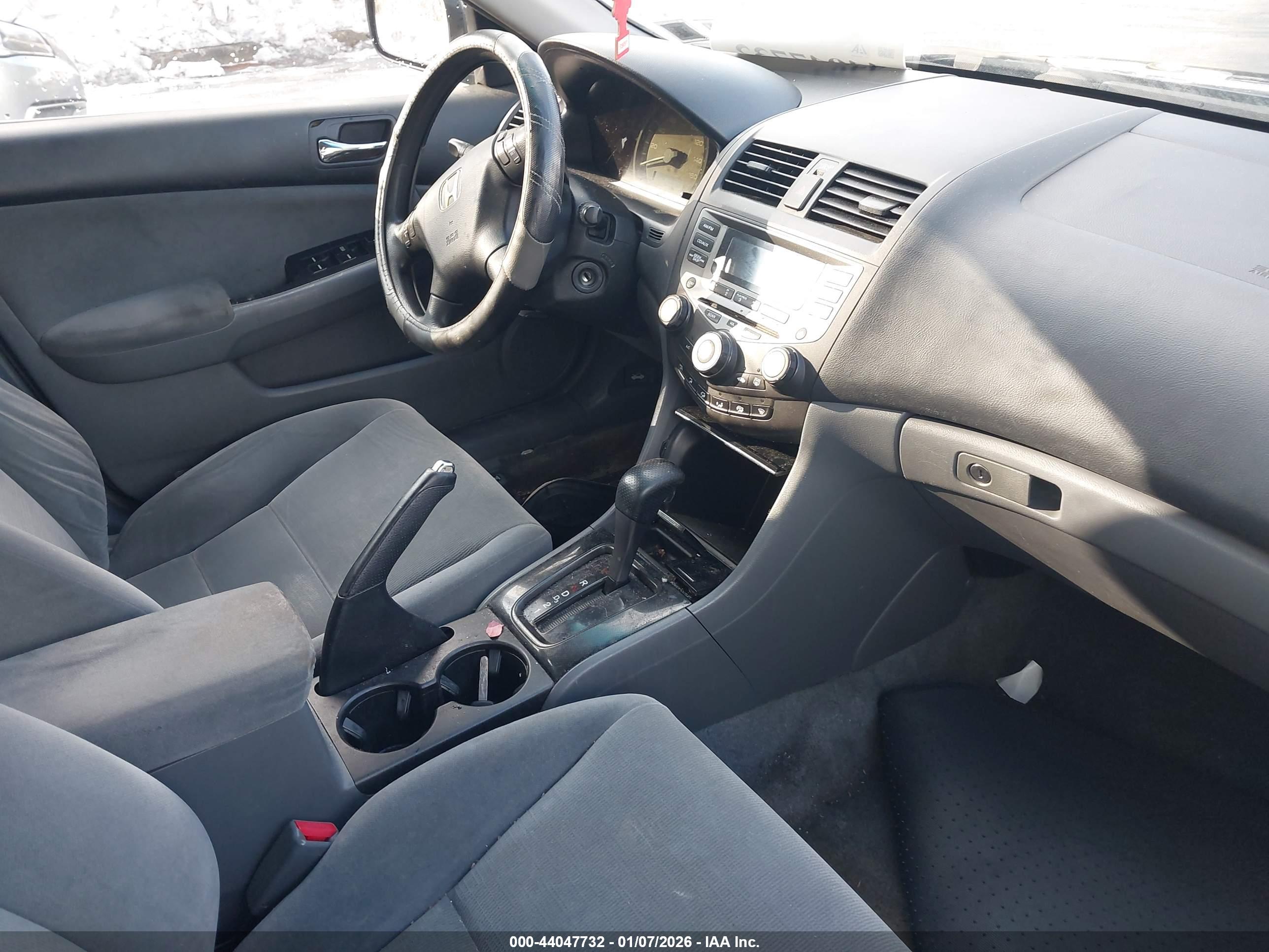 HONDA ACCORD image 5