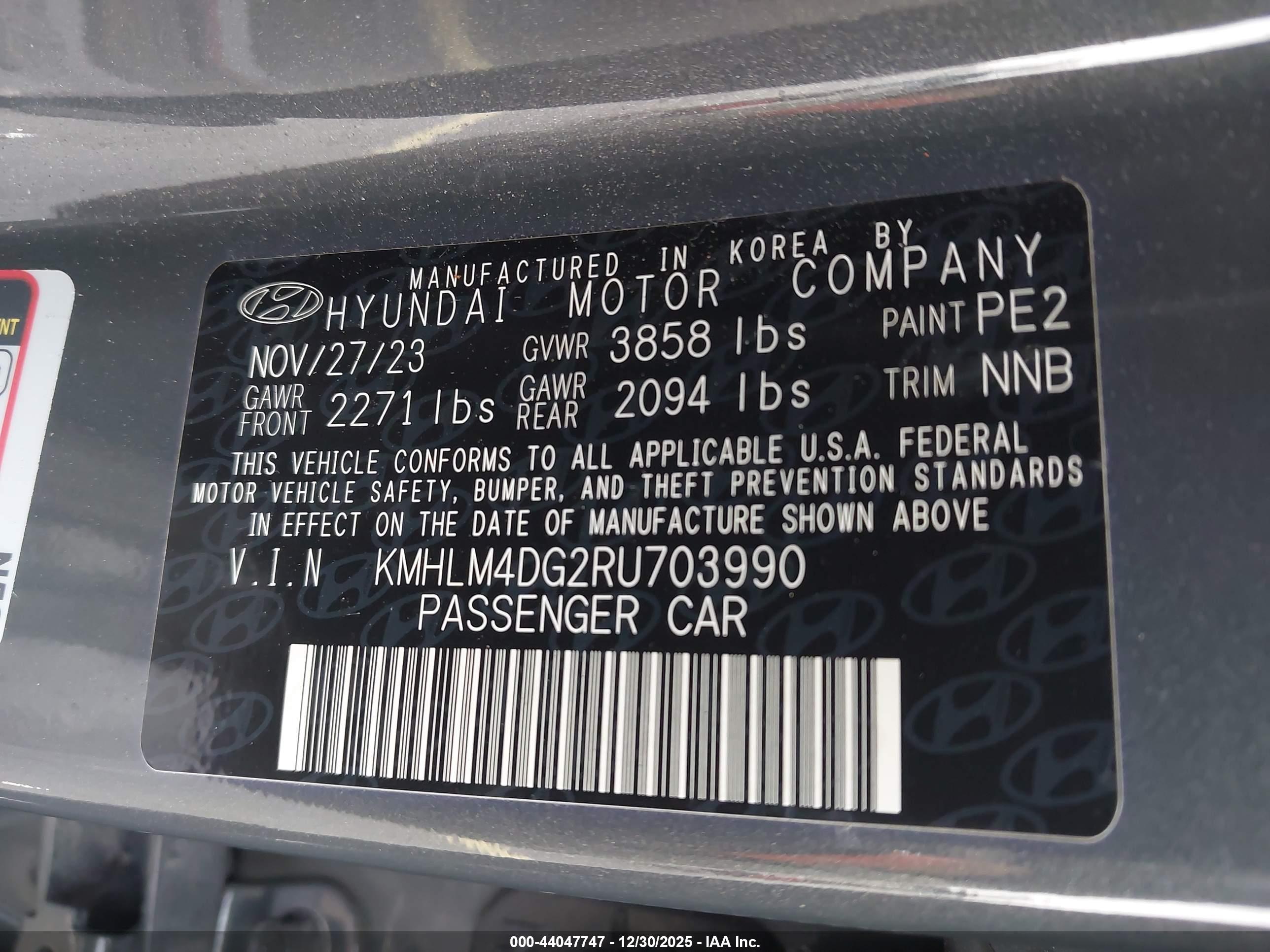 HYUNDAI ELANTRA image 9