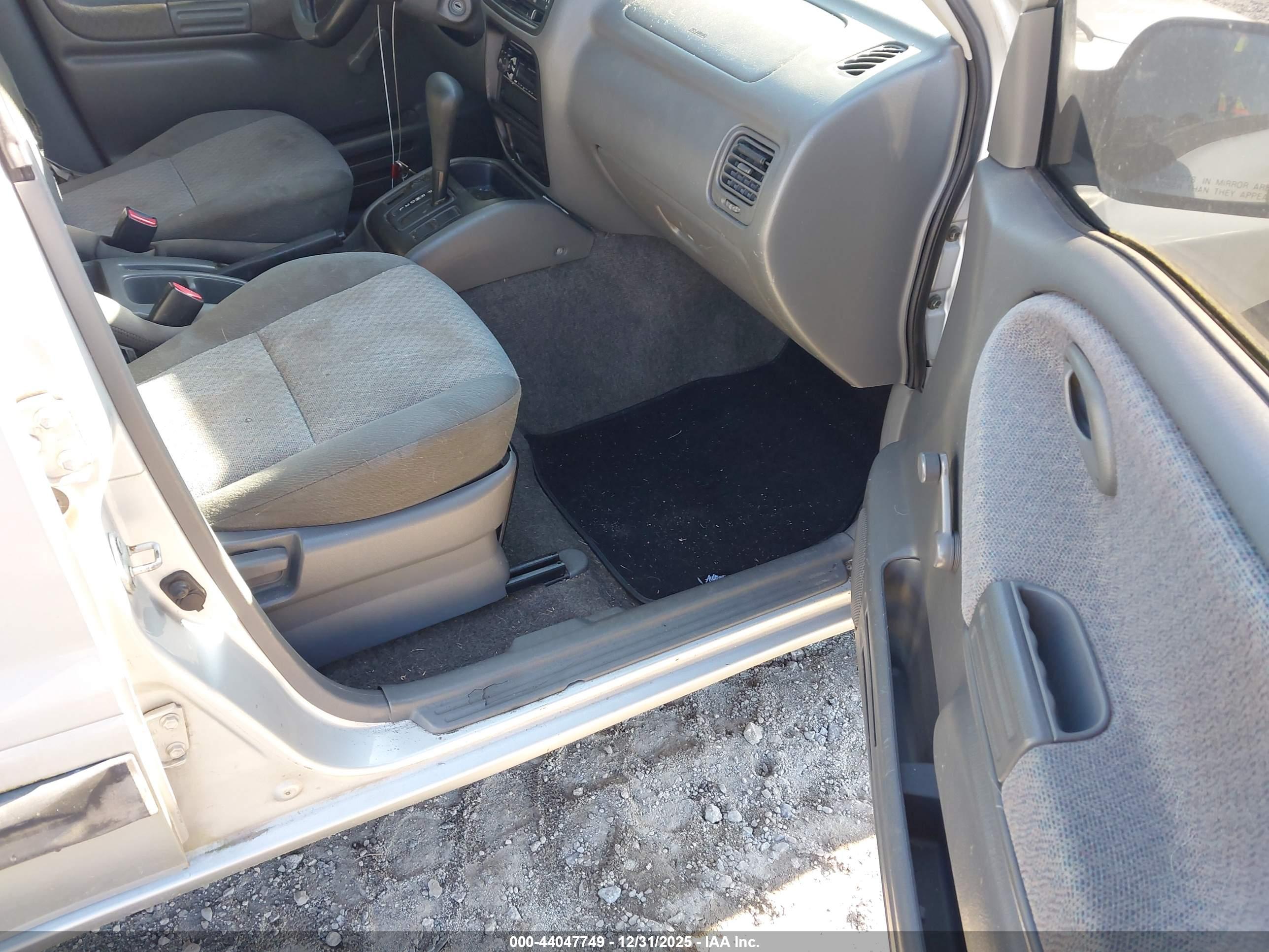CHEVROLET TRACKER image 5