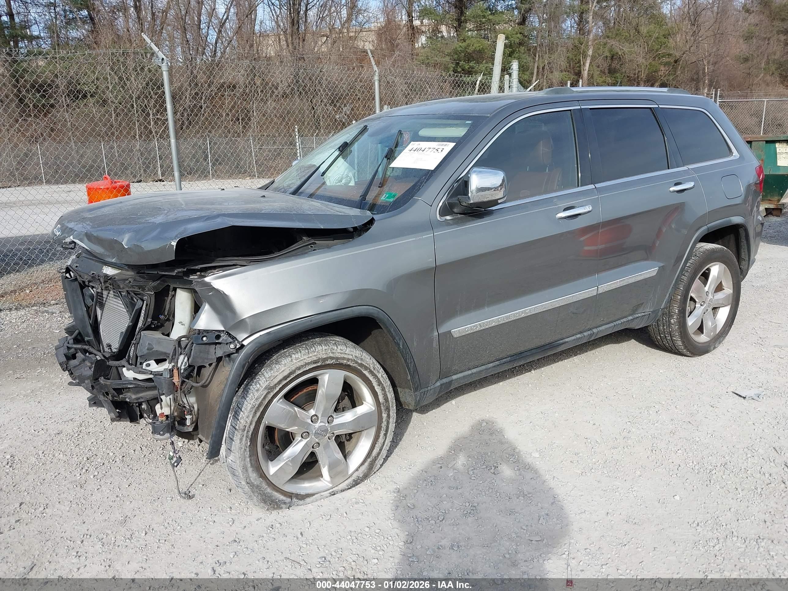 JEEP GRAND image 2
