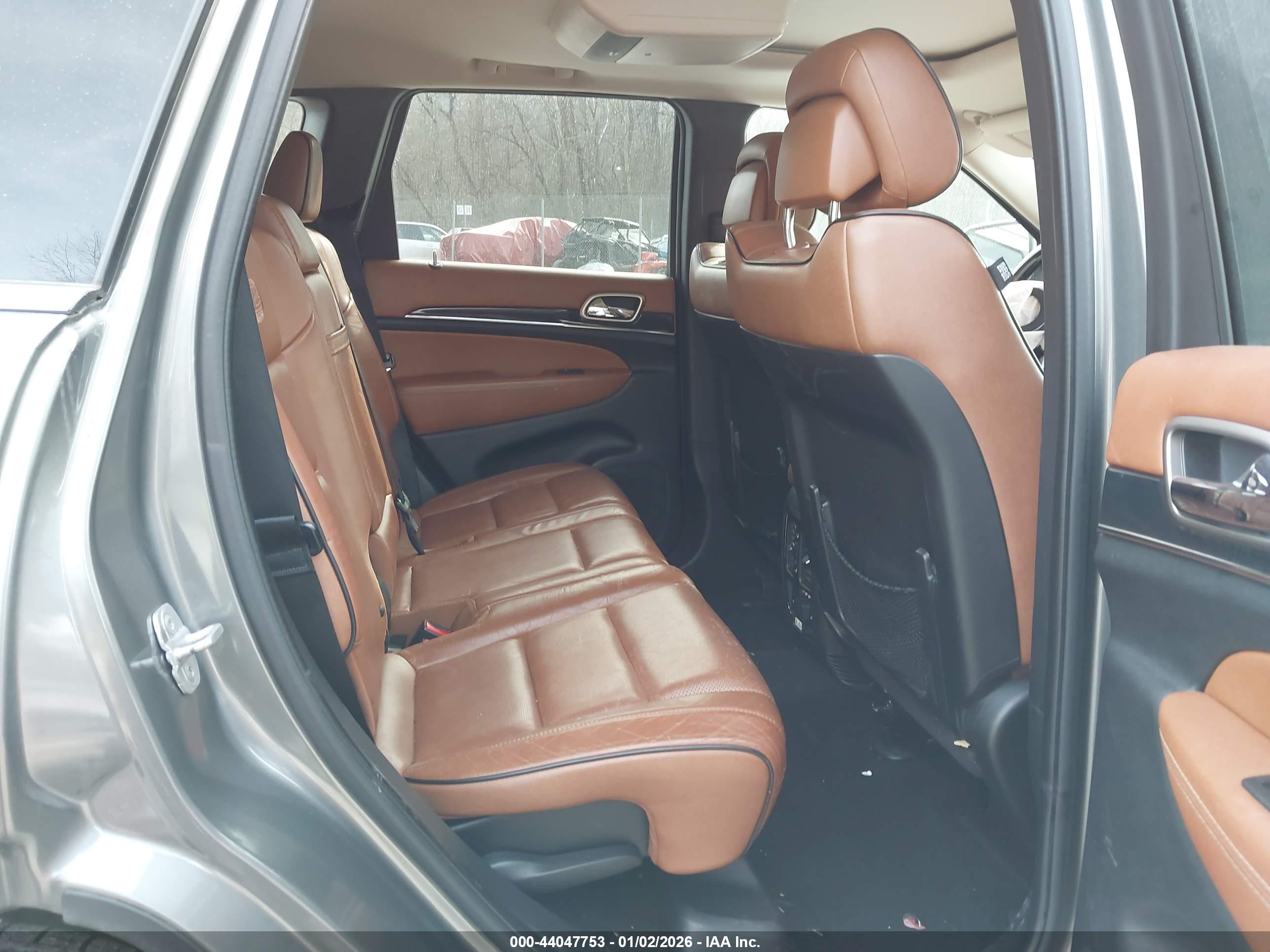JEEP GRAND image 8