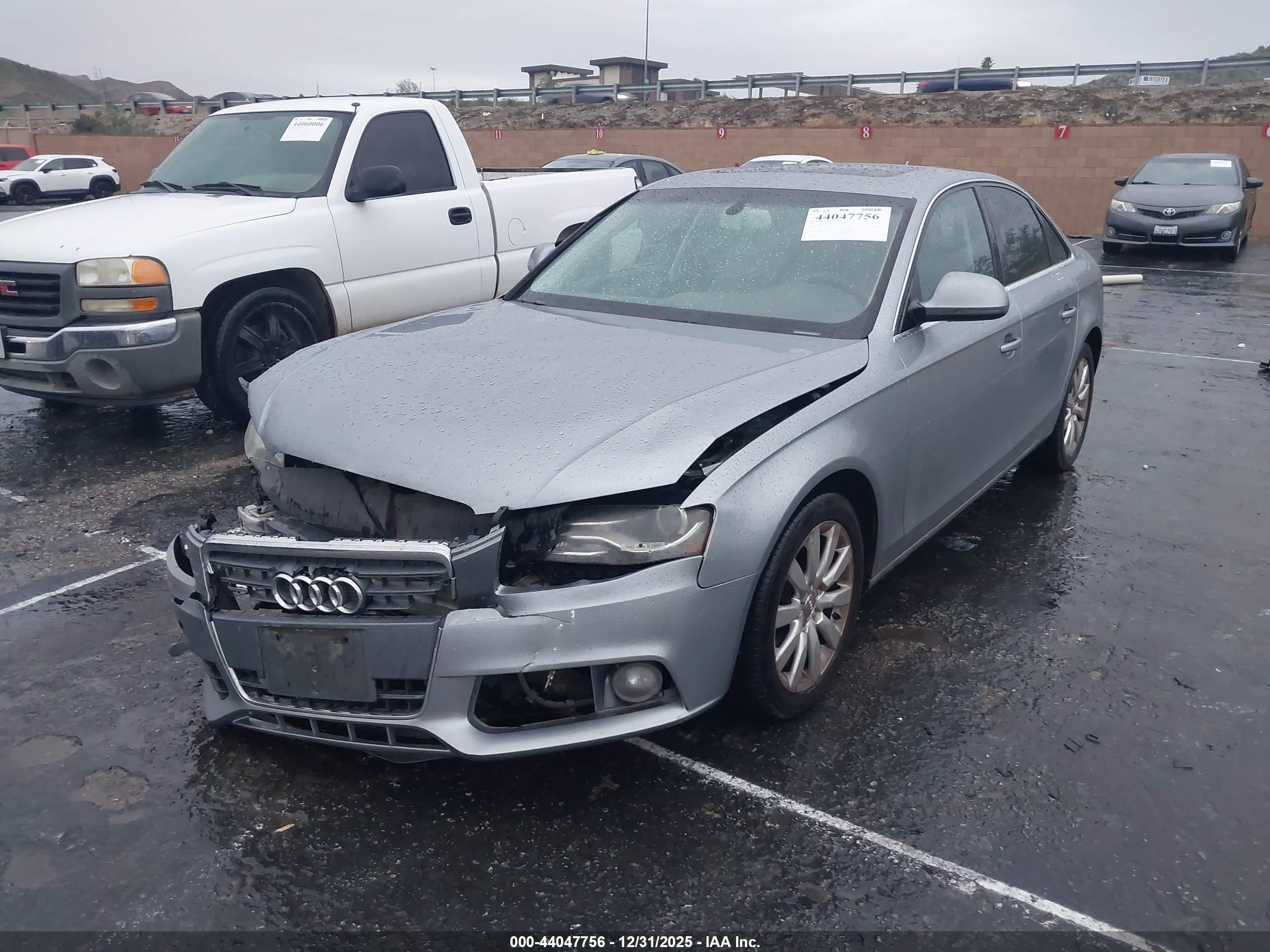 AUDI A4 image 2