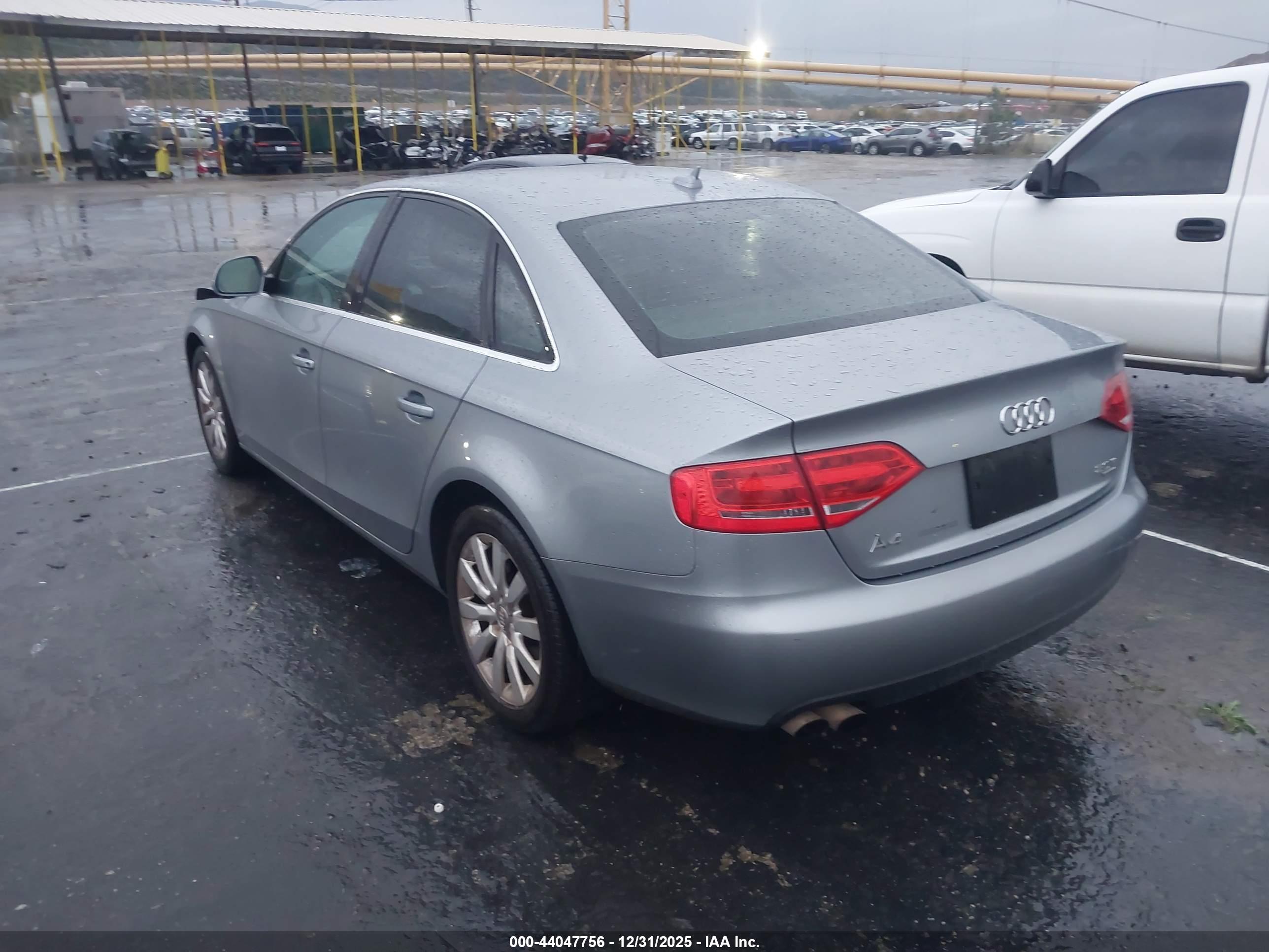 AUDI A4 image 3