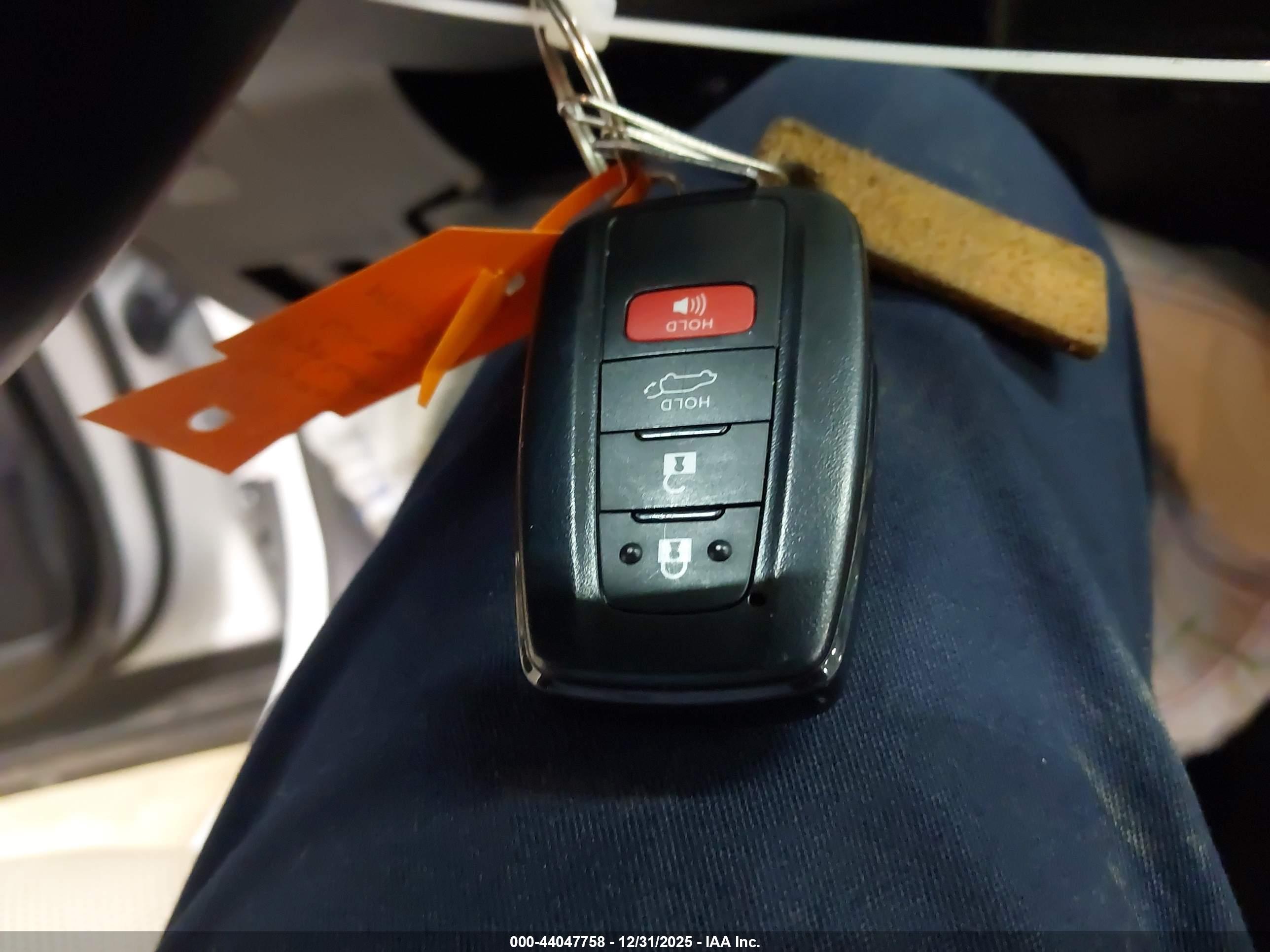 TOYOTA HIGHLANDER image 11