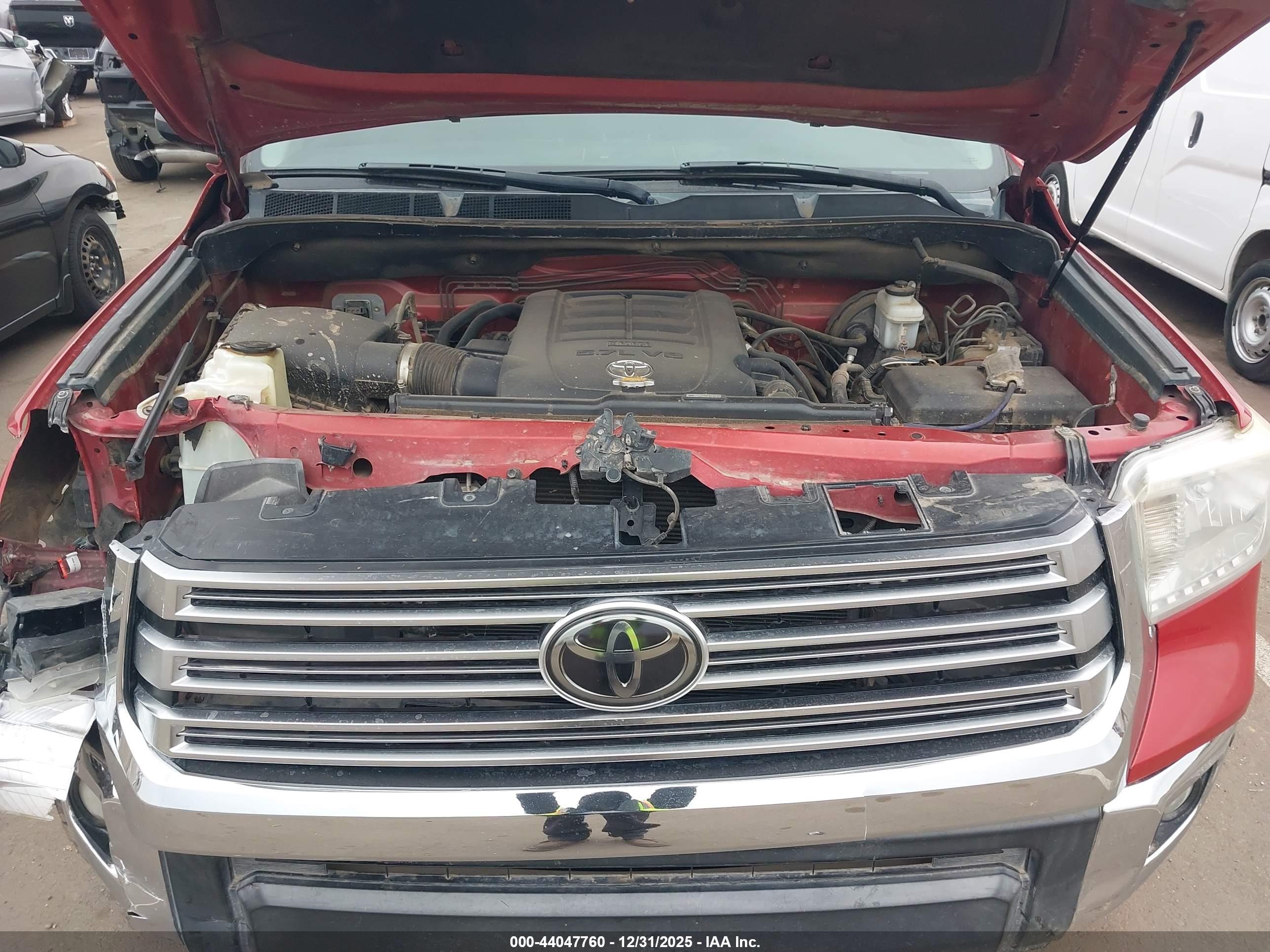 TOYOTA TUNDRA image 10