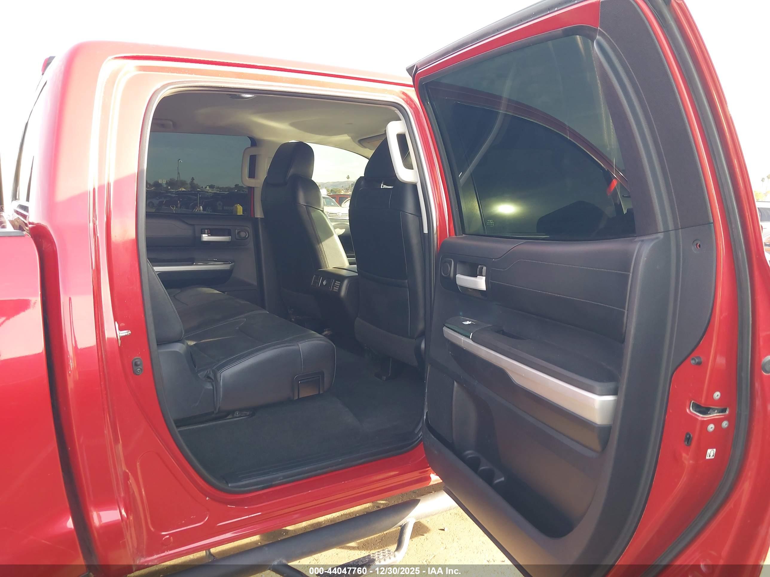 TOYOTA TUNDRA image 8