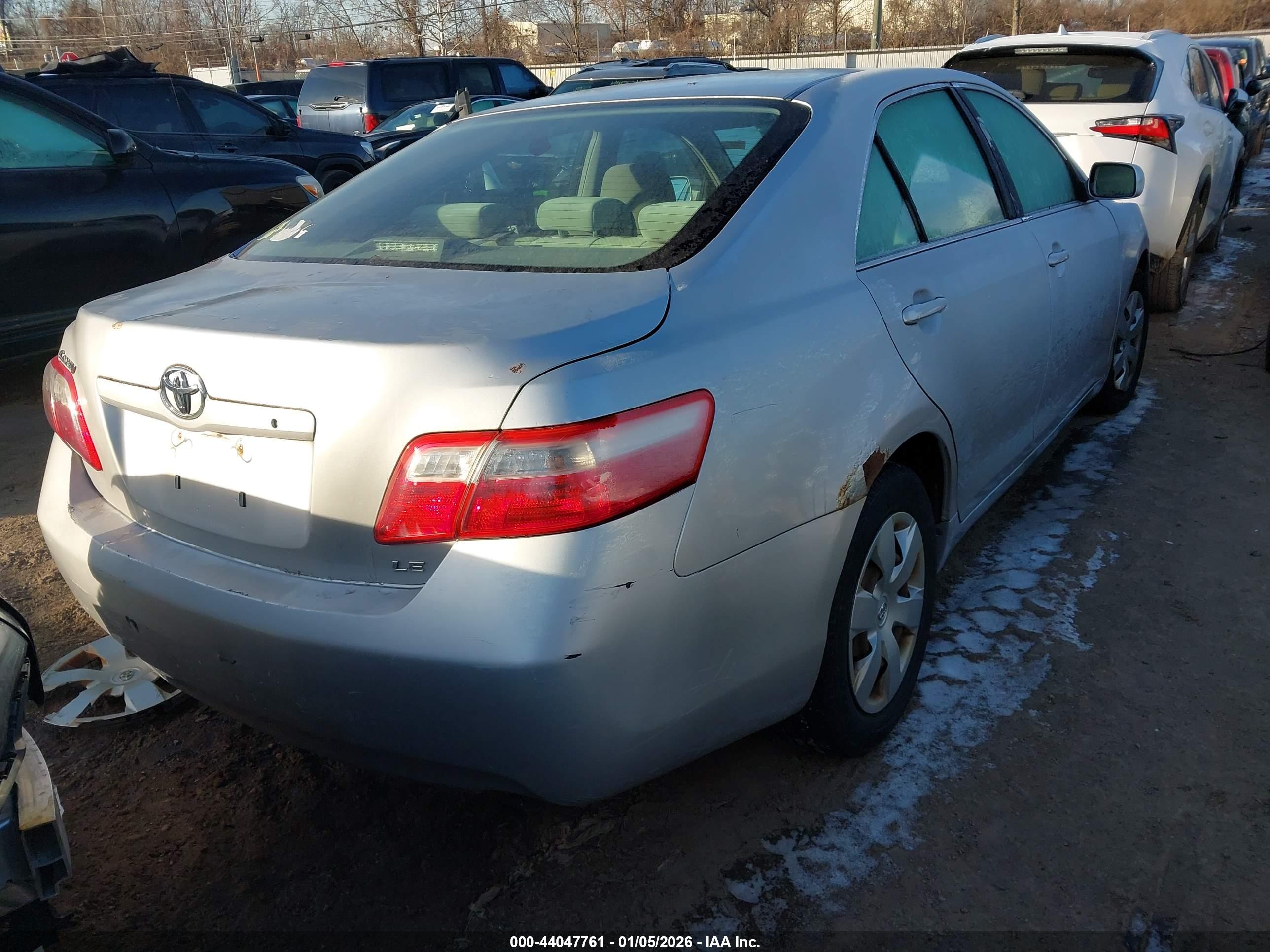TOYOTA CAMRY image 4