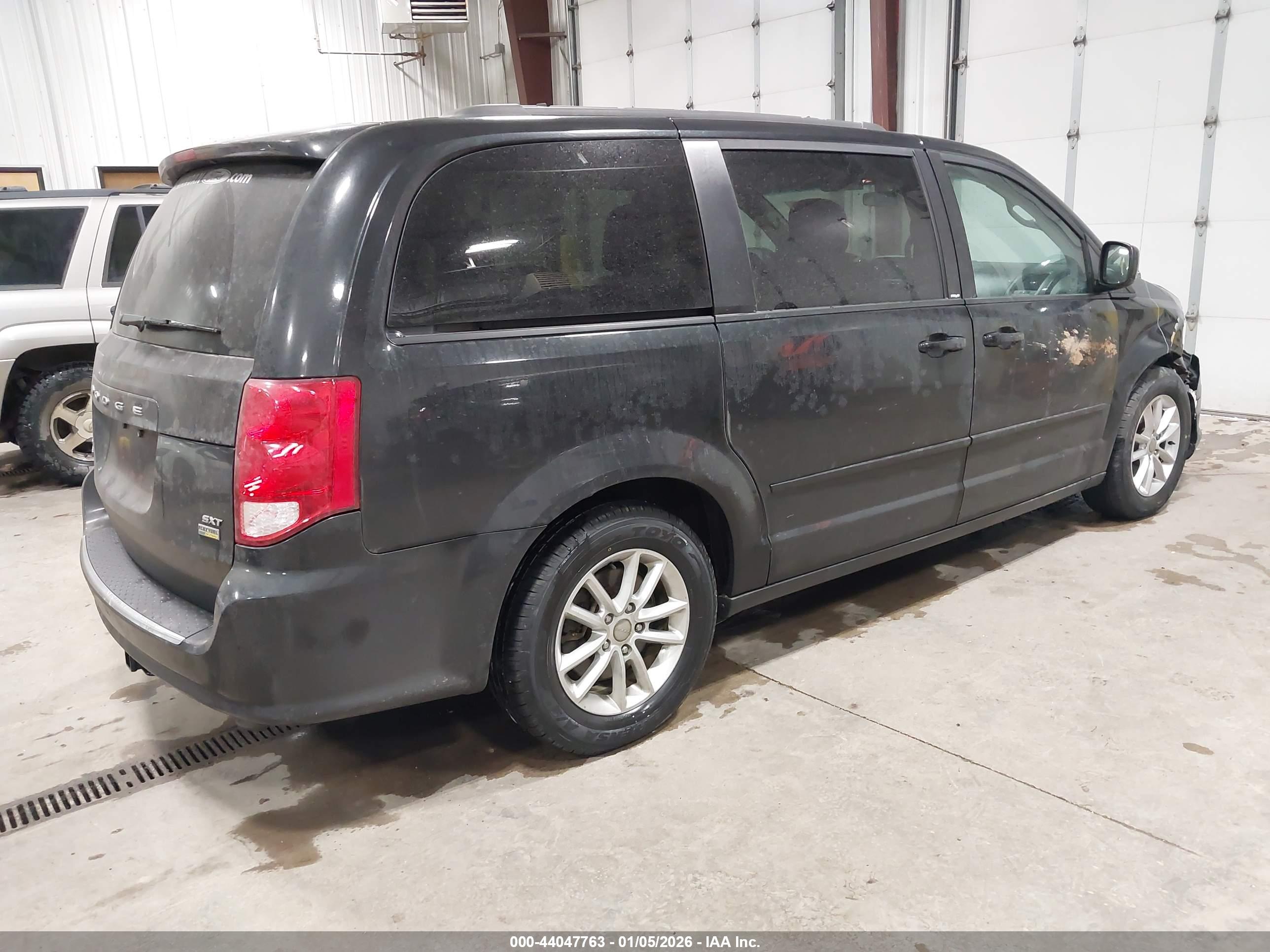 DODGE GRAND image 4