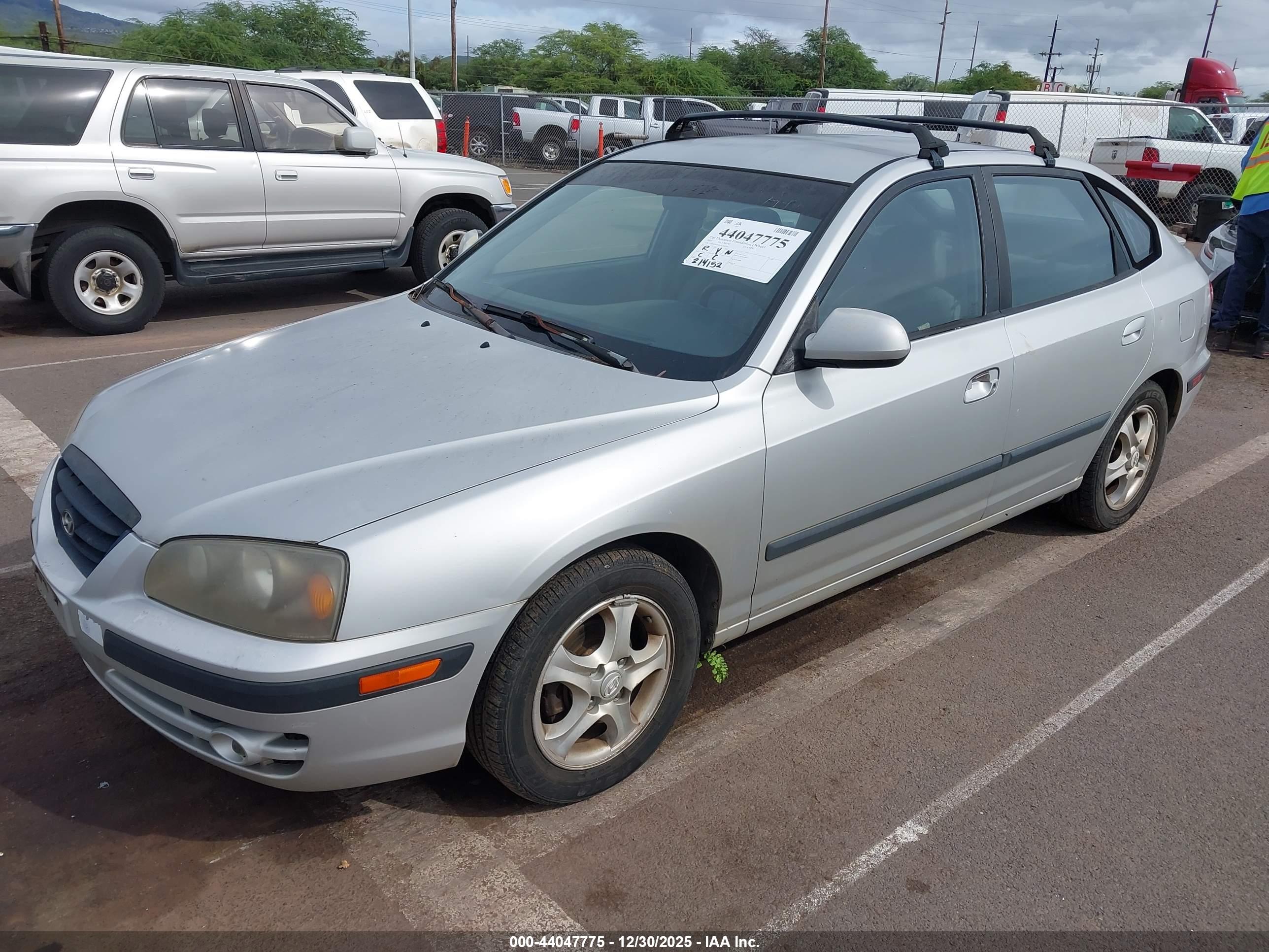 HYUNDAI ELANTRA image 2