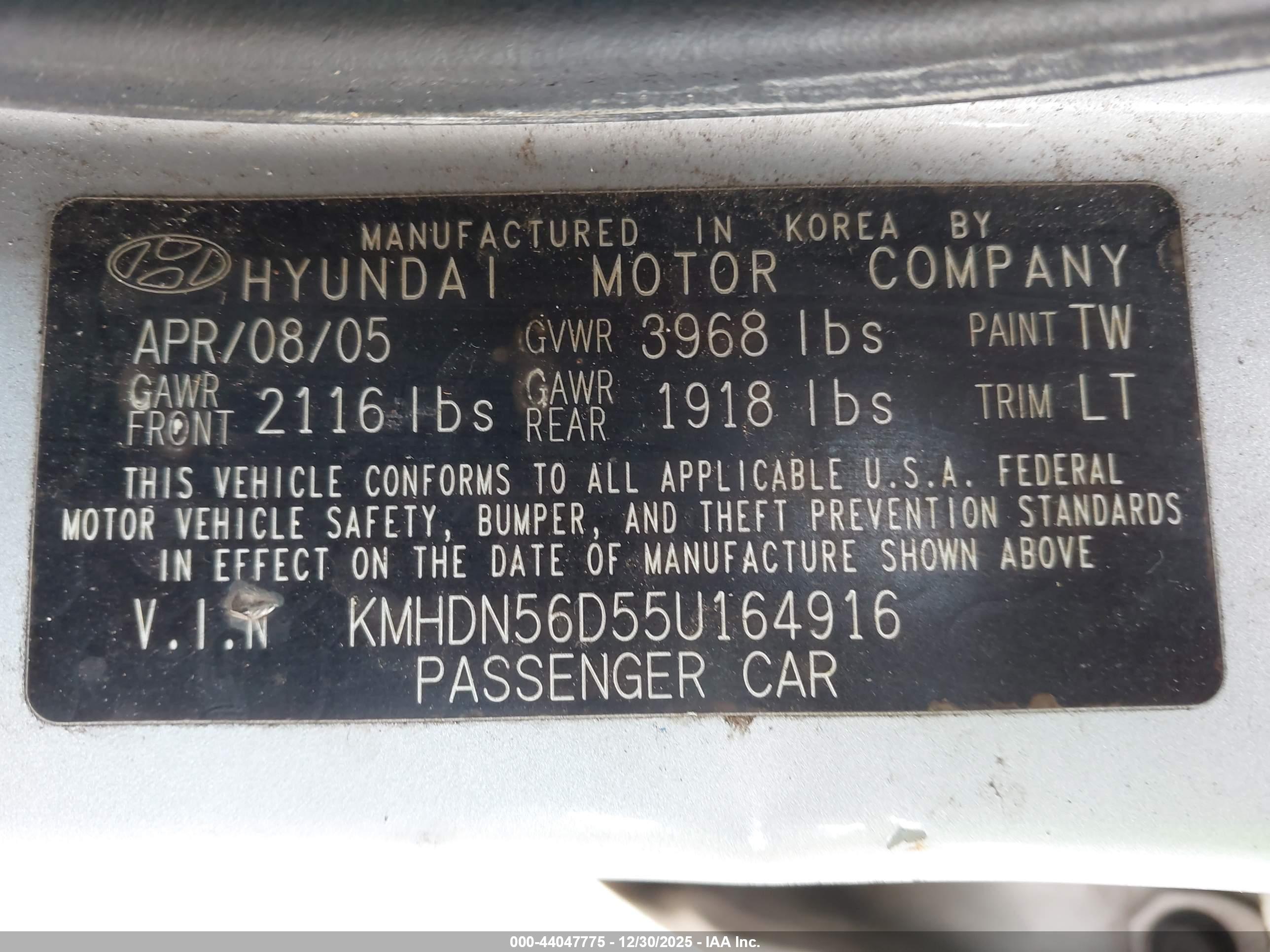 HYUNDAI ELANTRA image 9
