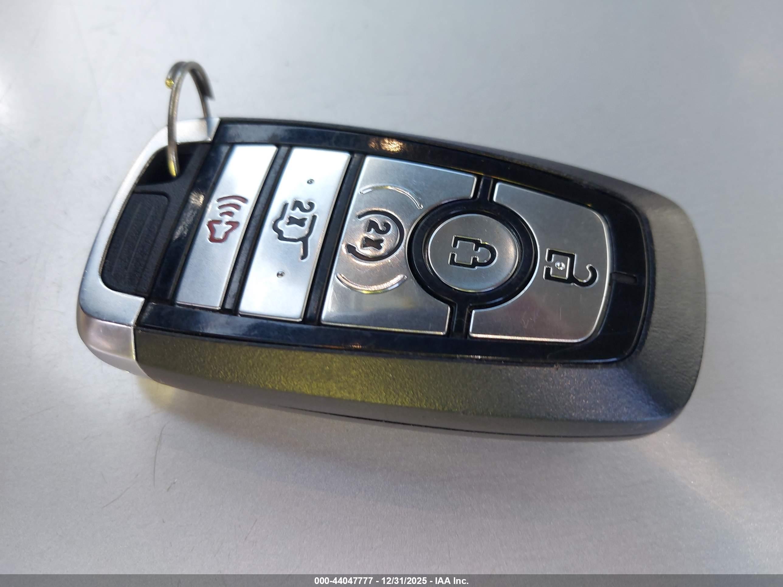FORD EXPLORER image 11