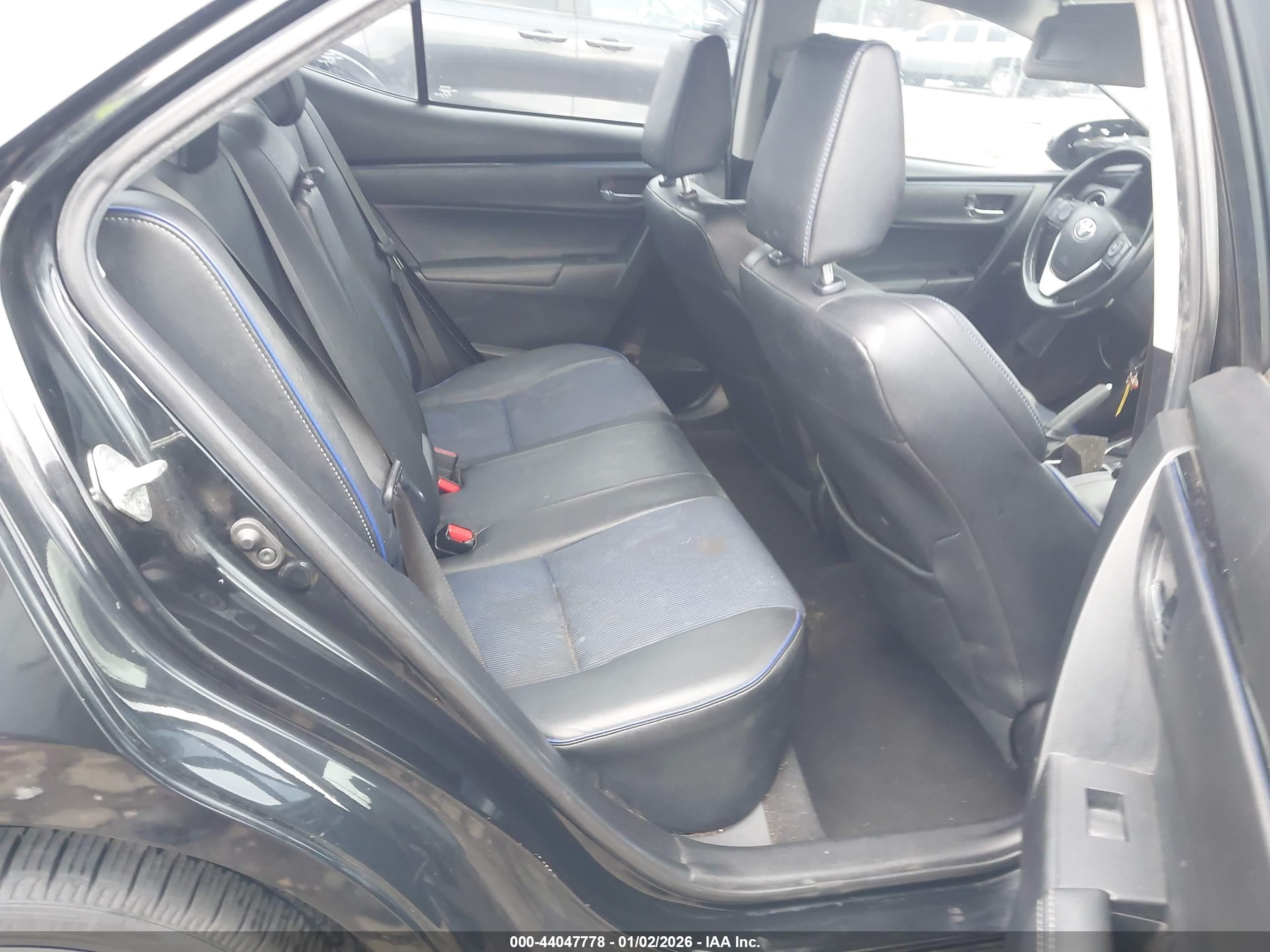 TOYOTA COROLLA image 8