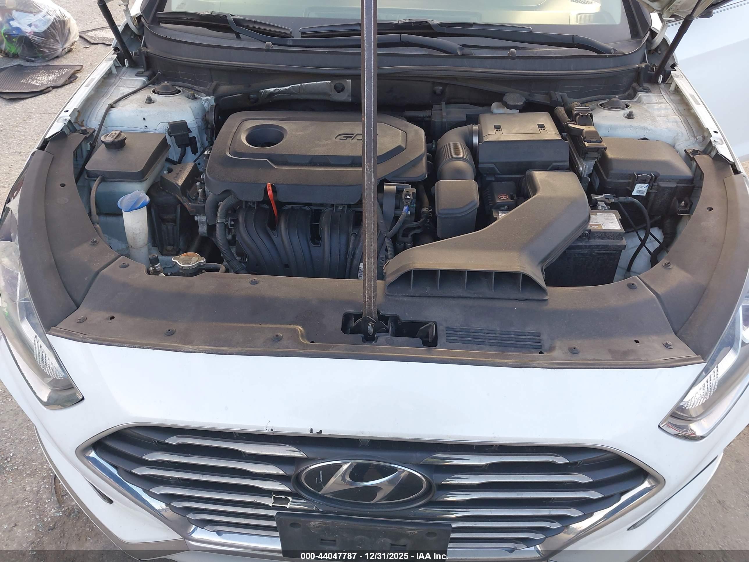 HYUNDAI SONATA image 10