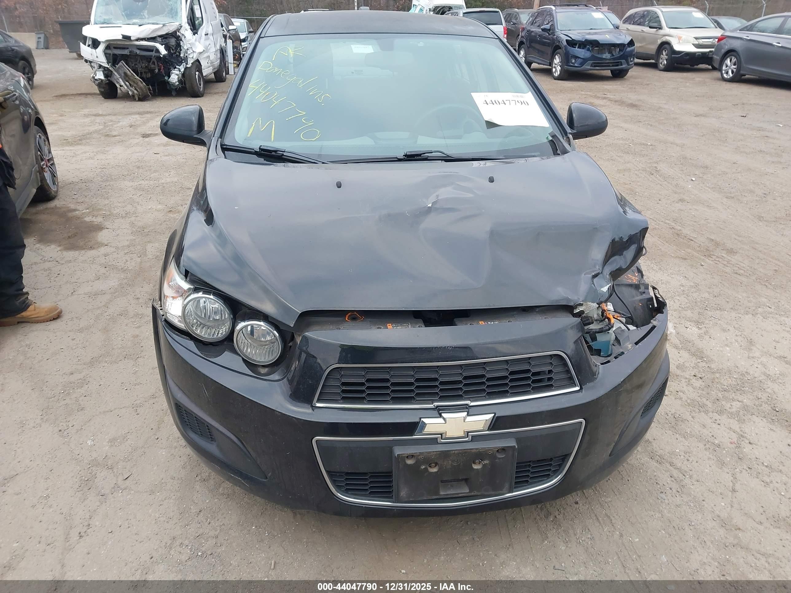 CHEVROLET SONIC image 6