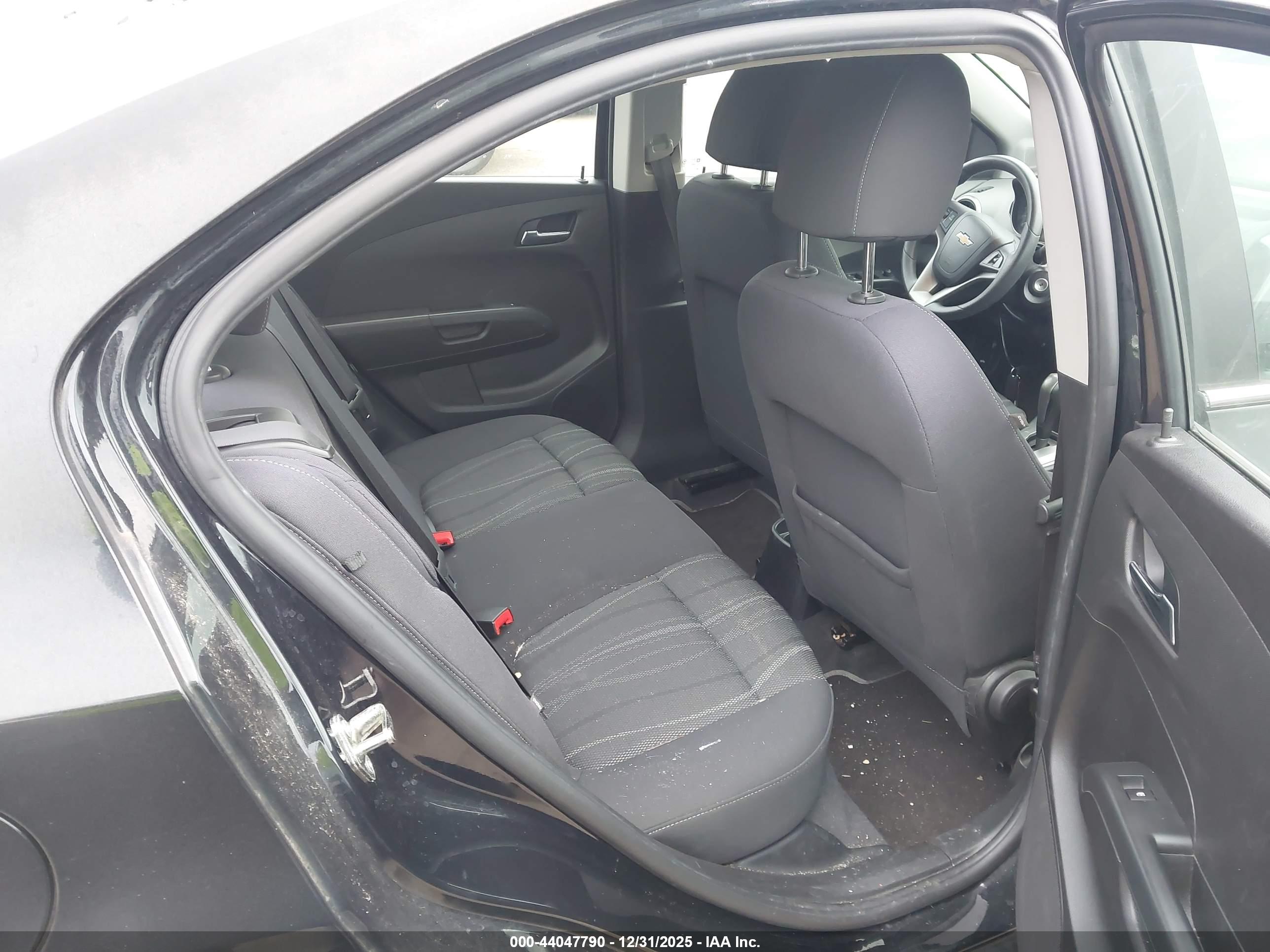 CHEVROLET SONIC image 8