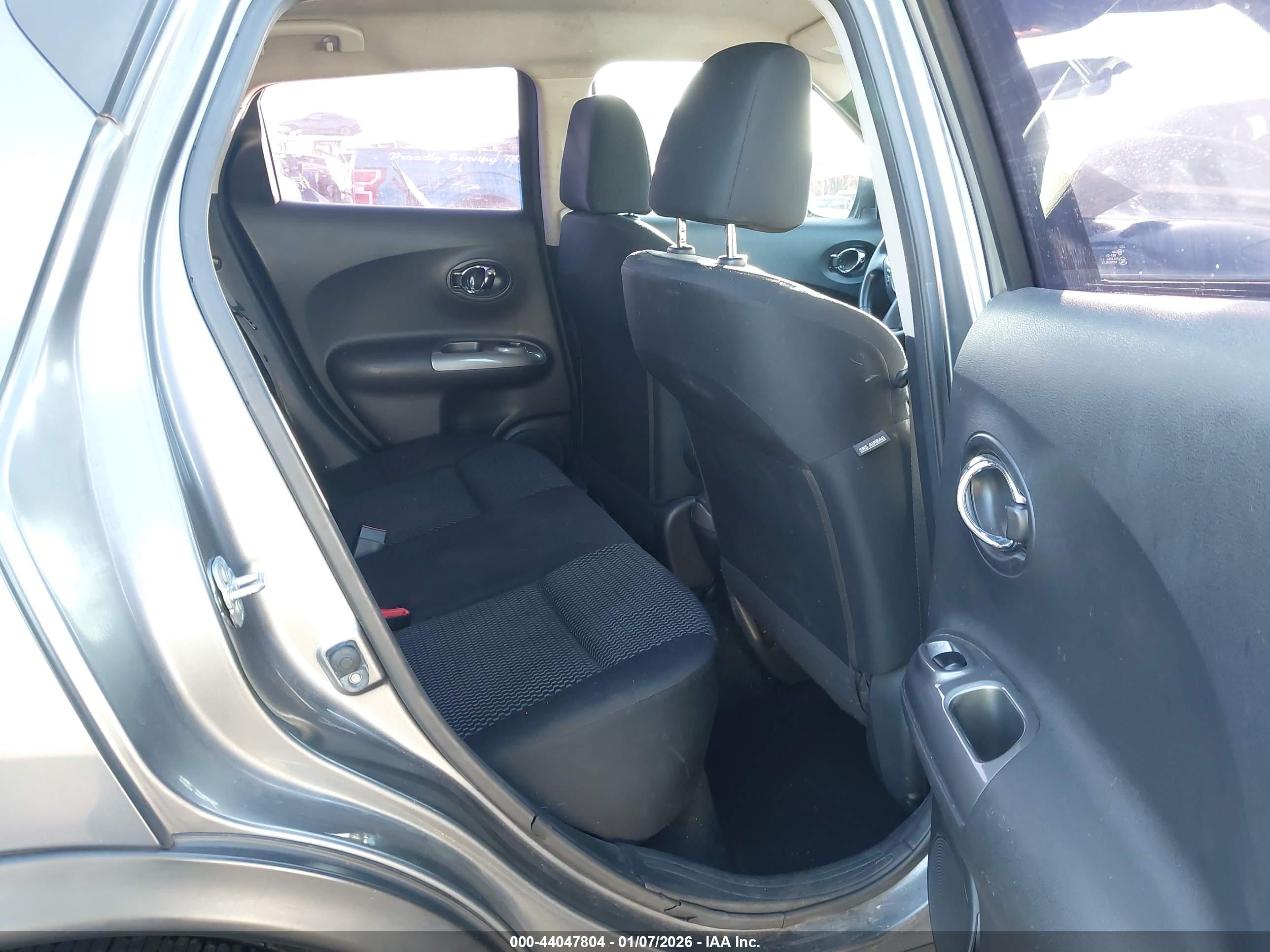 NISSAN JUKE image 8