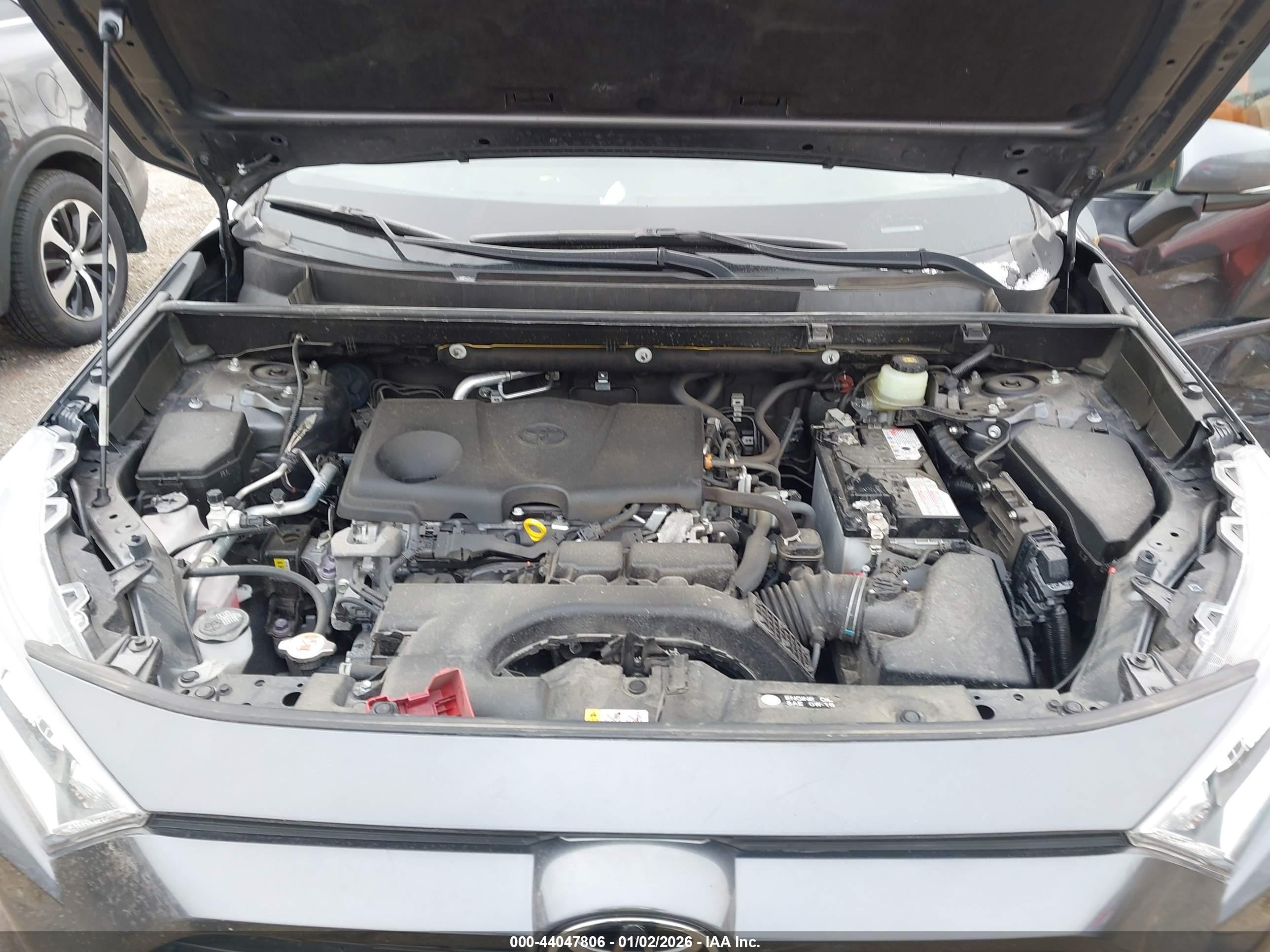 TOYOTA RAV4 image 10
