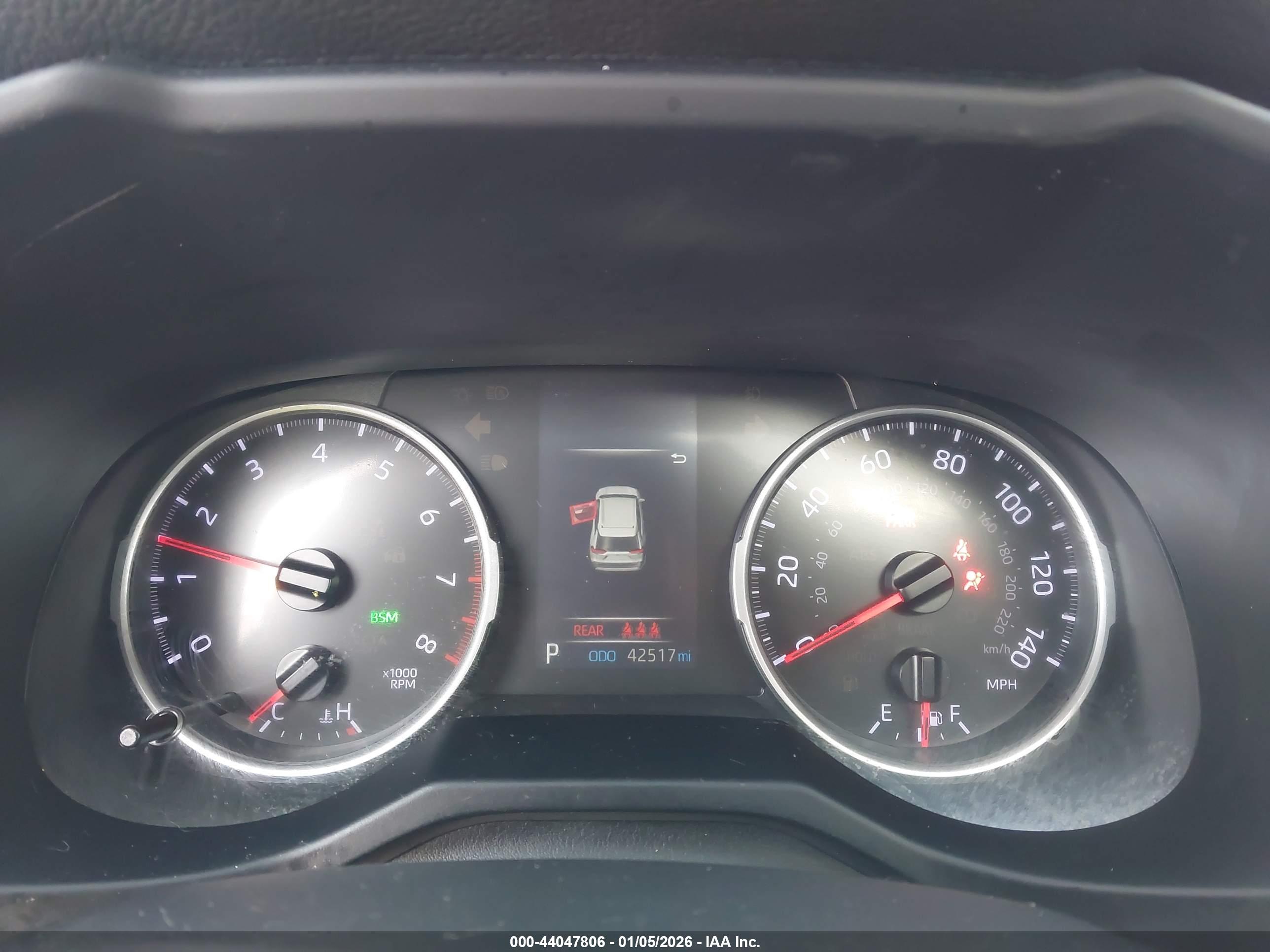 TOYOTA RAV4 image 7