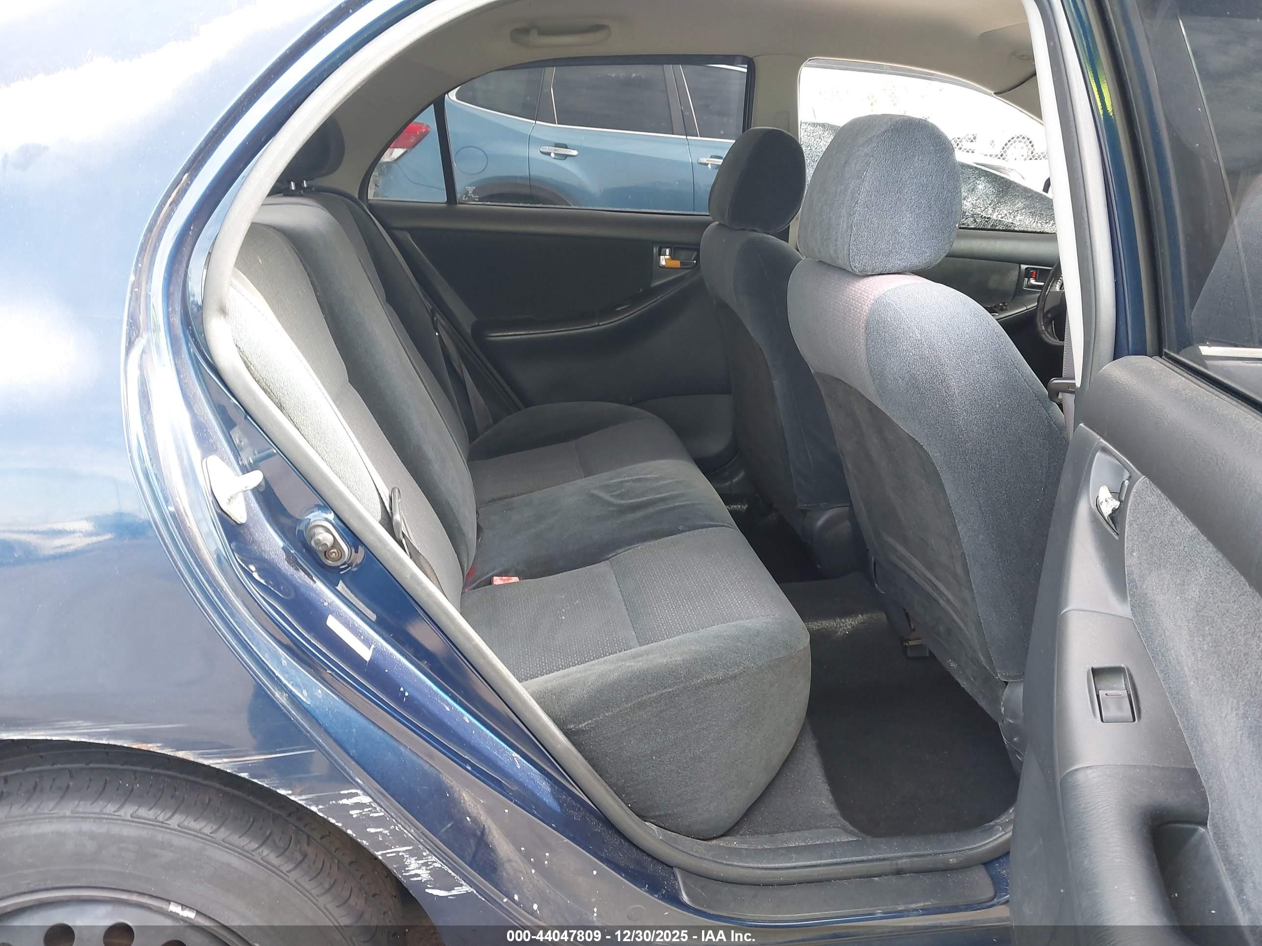 TOYOTA COROLLA image 8