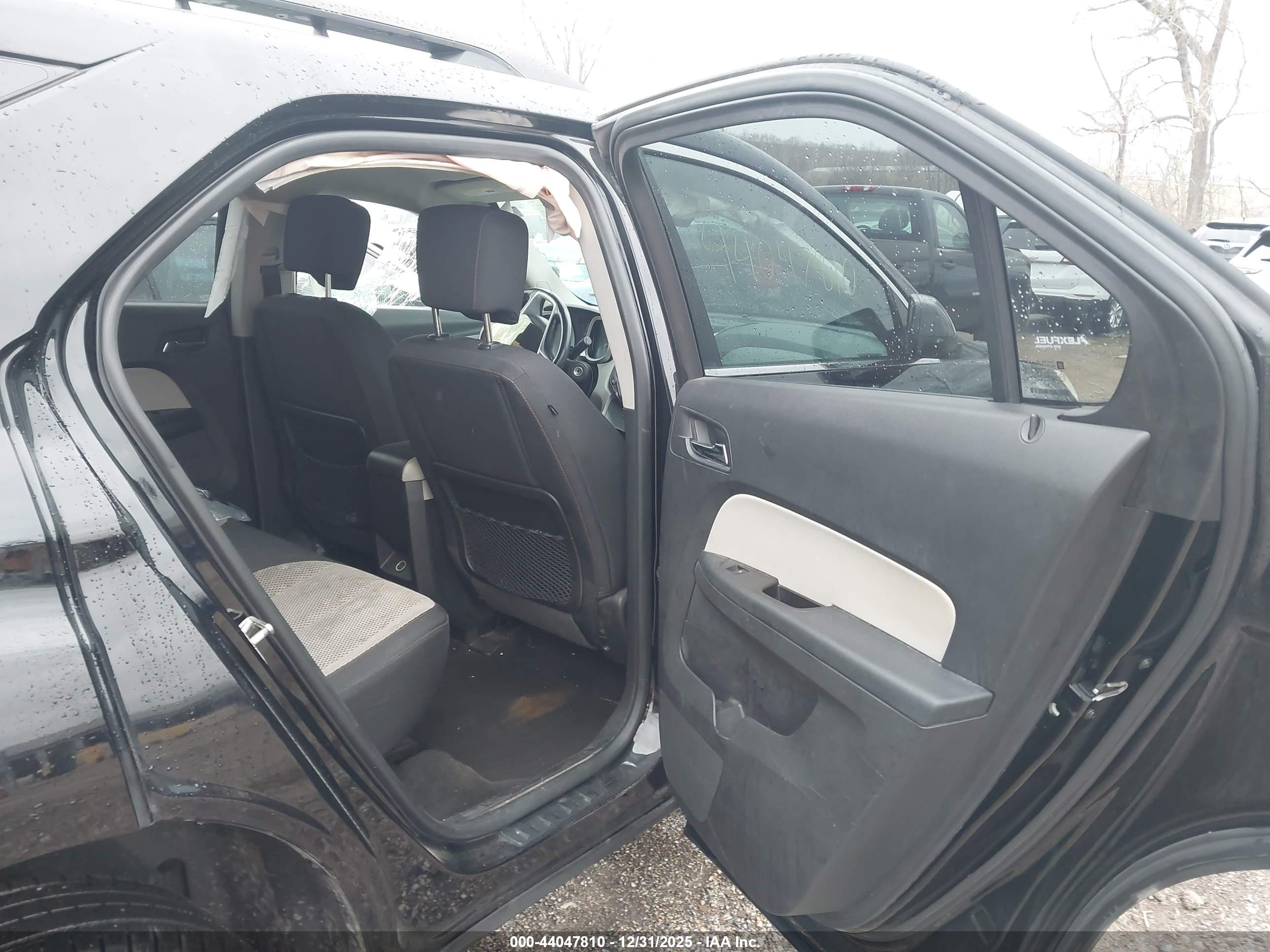 CHEVROLET EQUINOX image 8