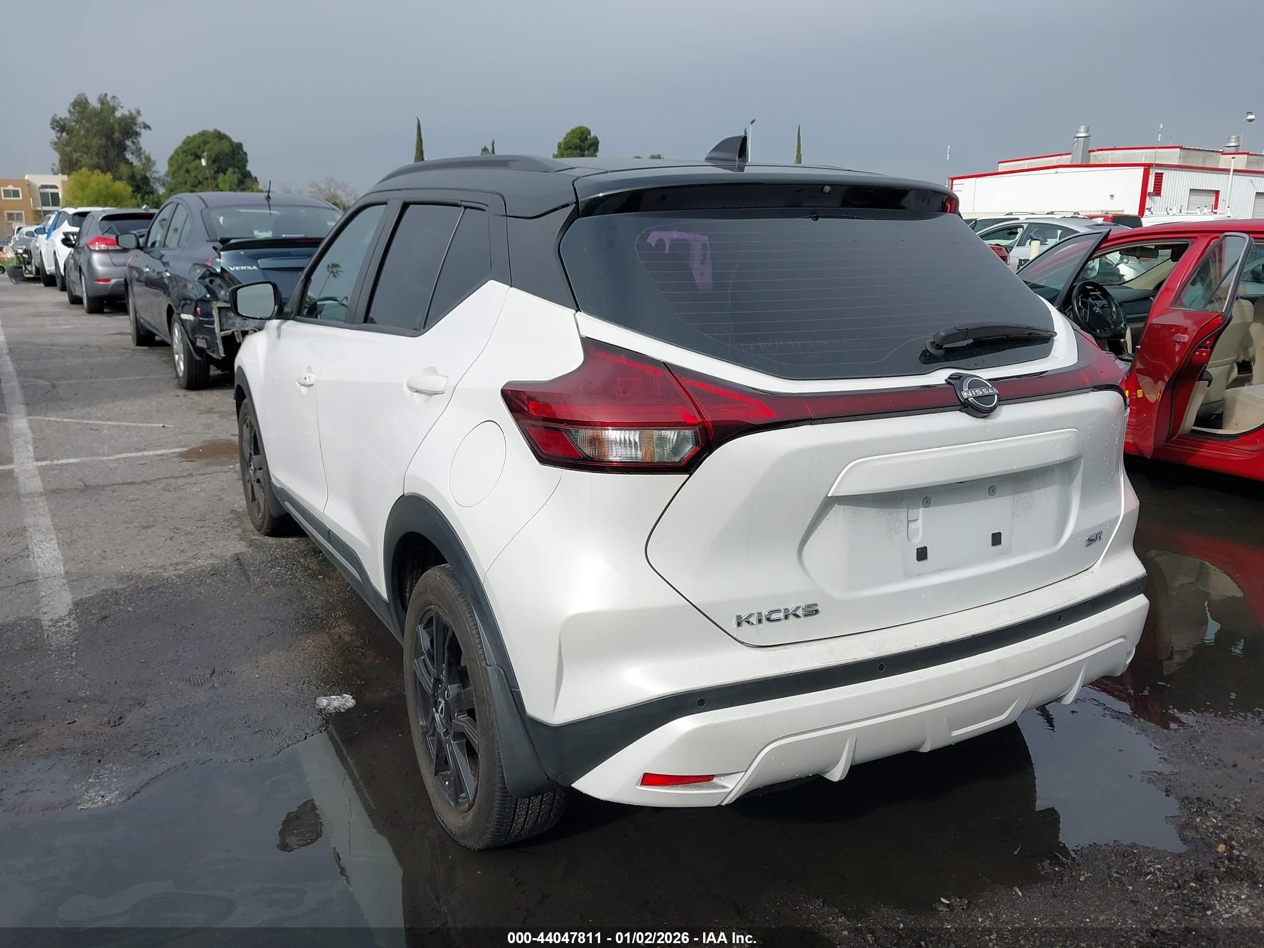 NISSAN KICKS image 3