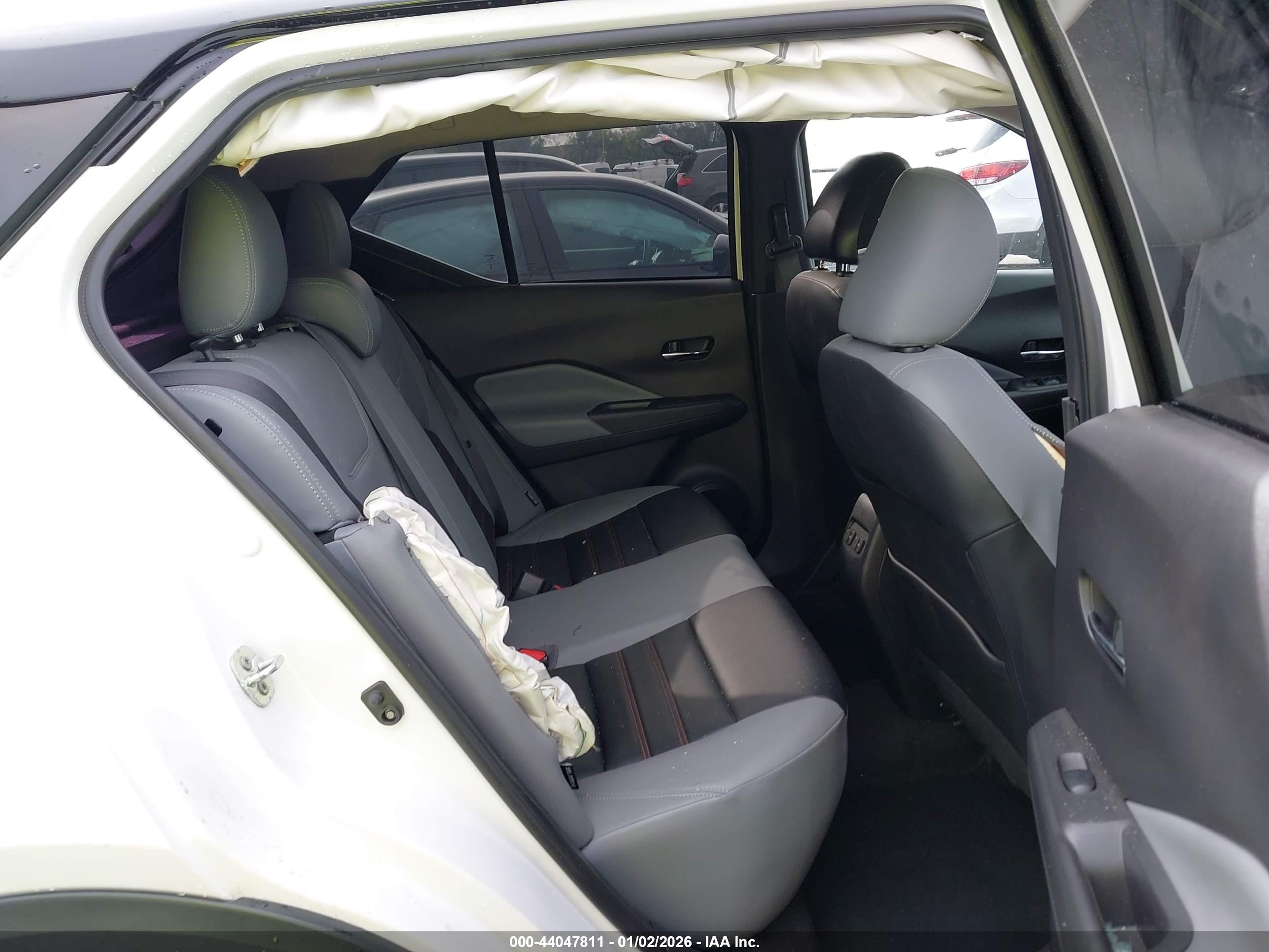 NISSAN KICKS image 8