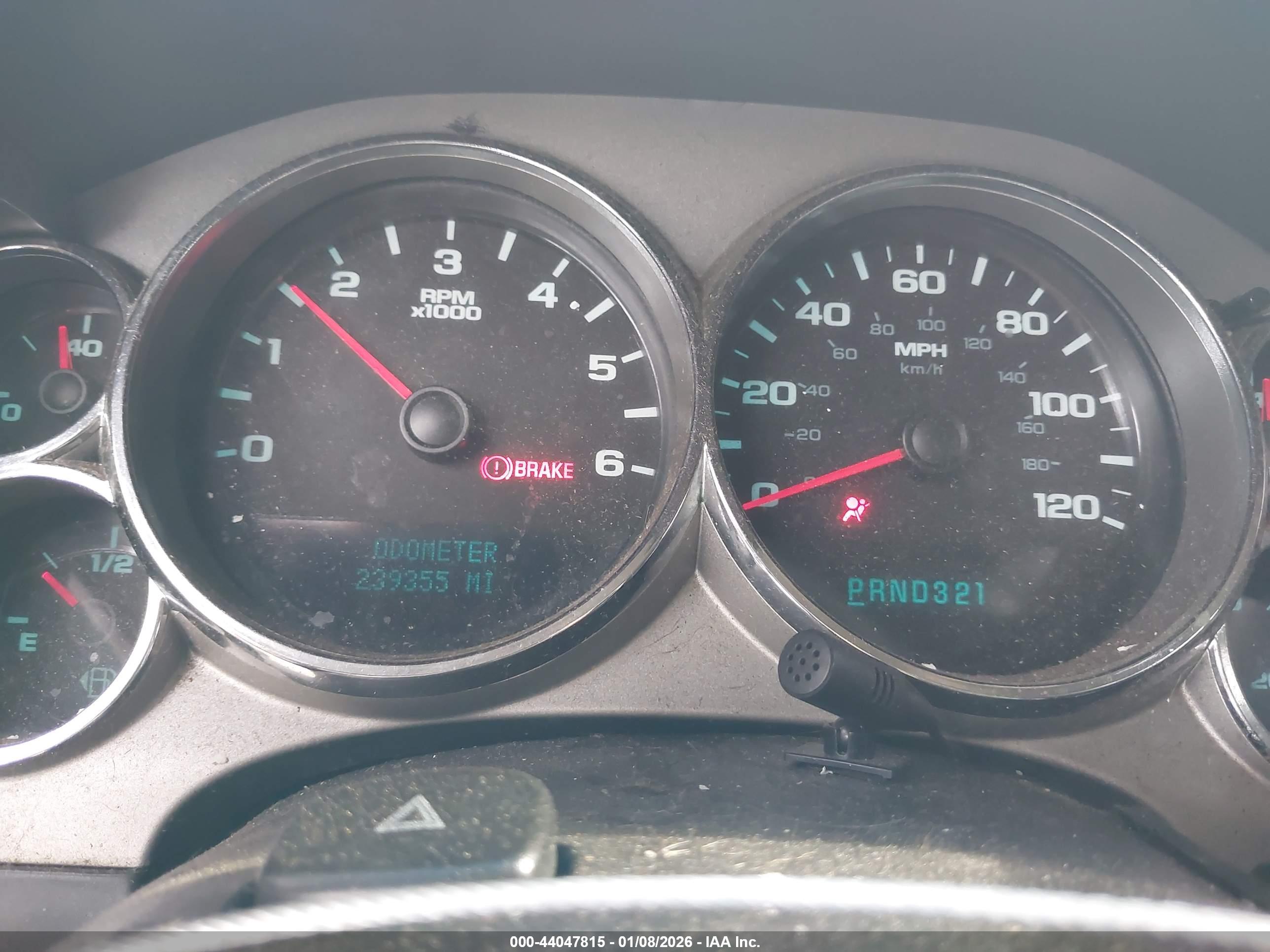 CHEVROLET SILVERADO image 7