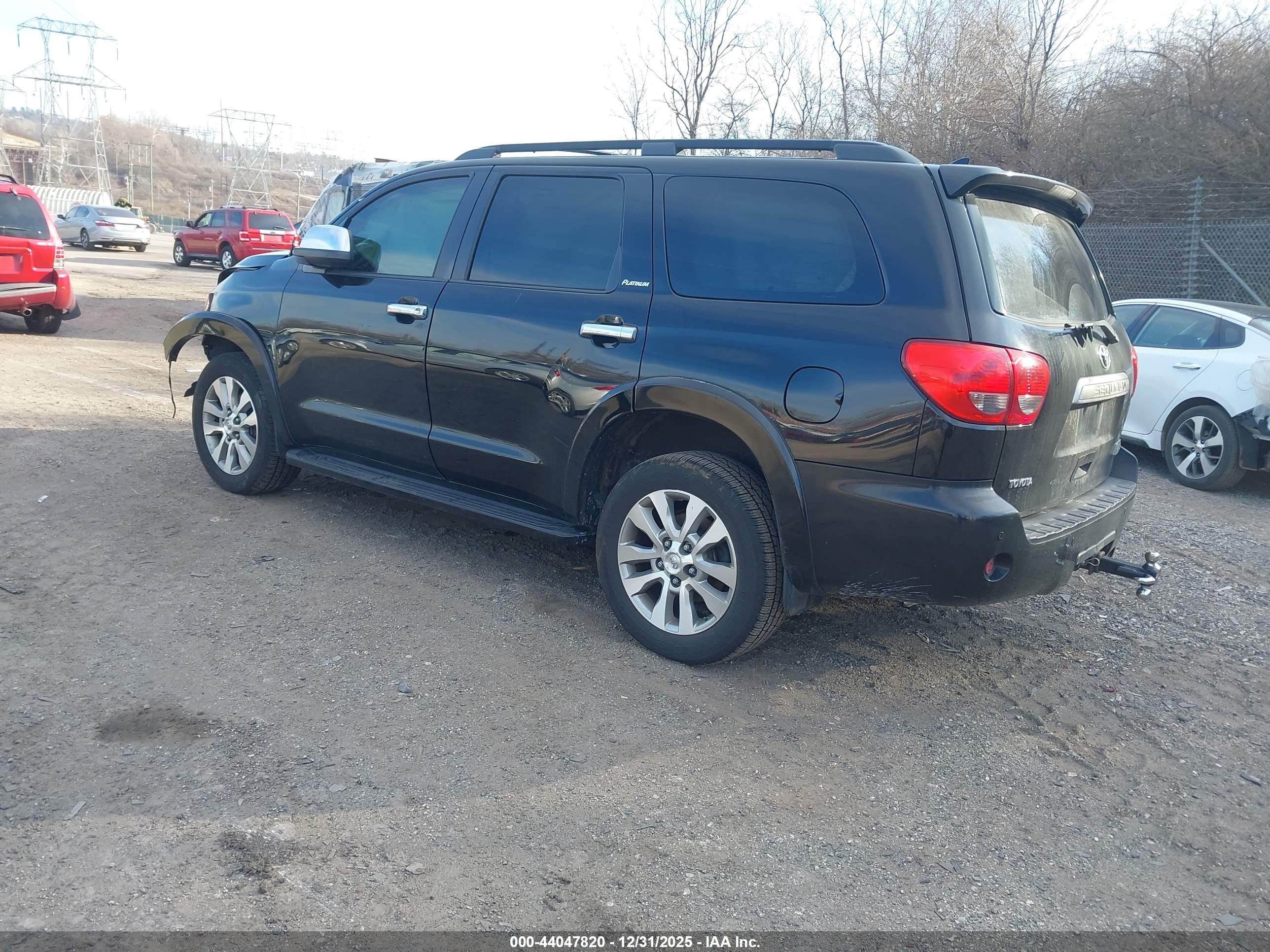 TOYOTA SEQUOIA image 3
