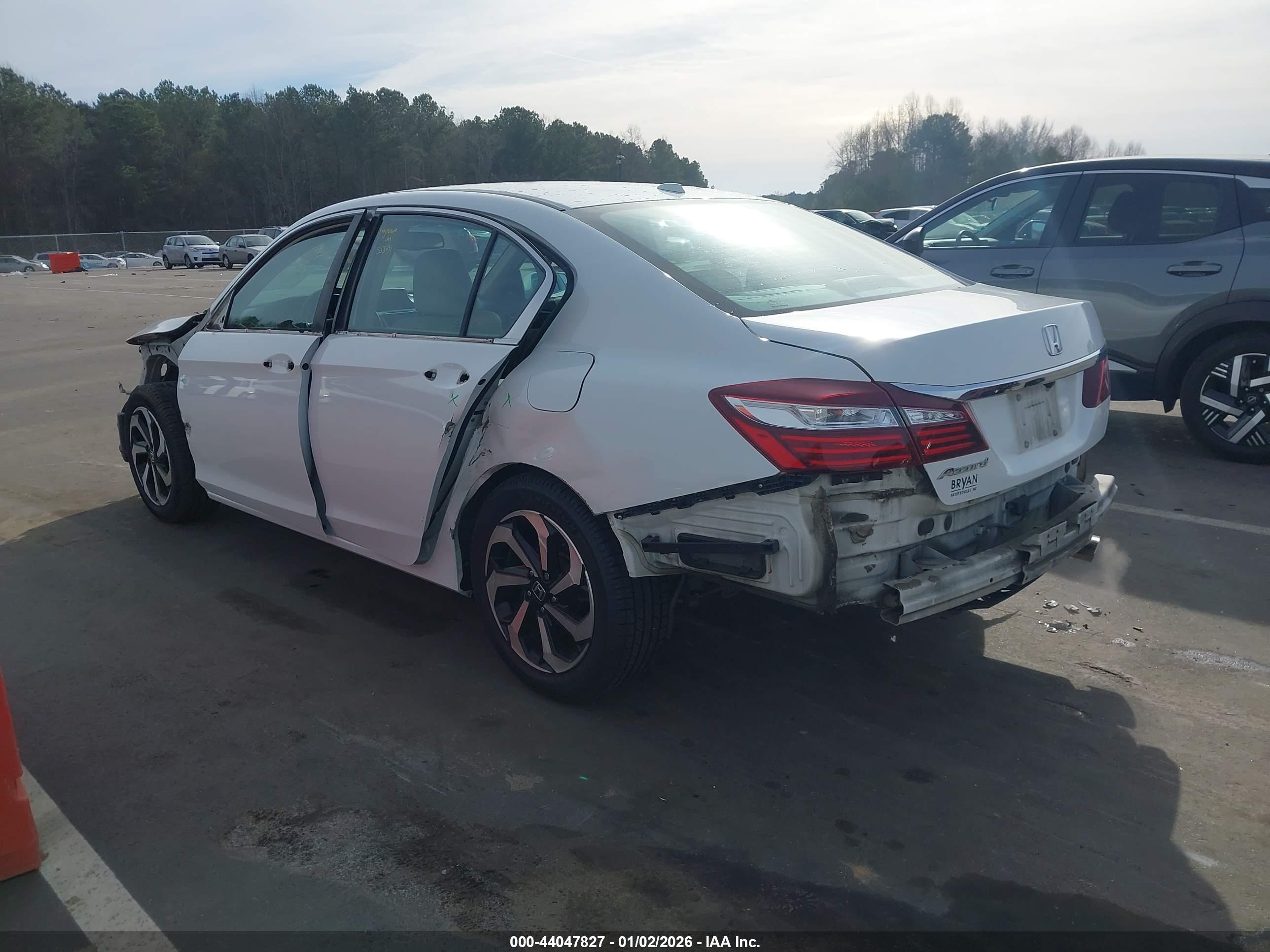 HONDA ACCORD image 3
