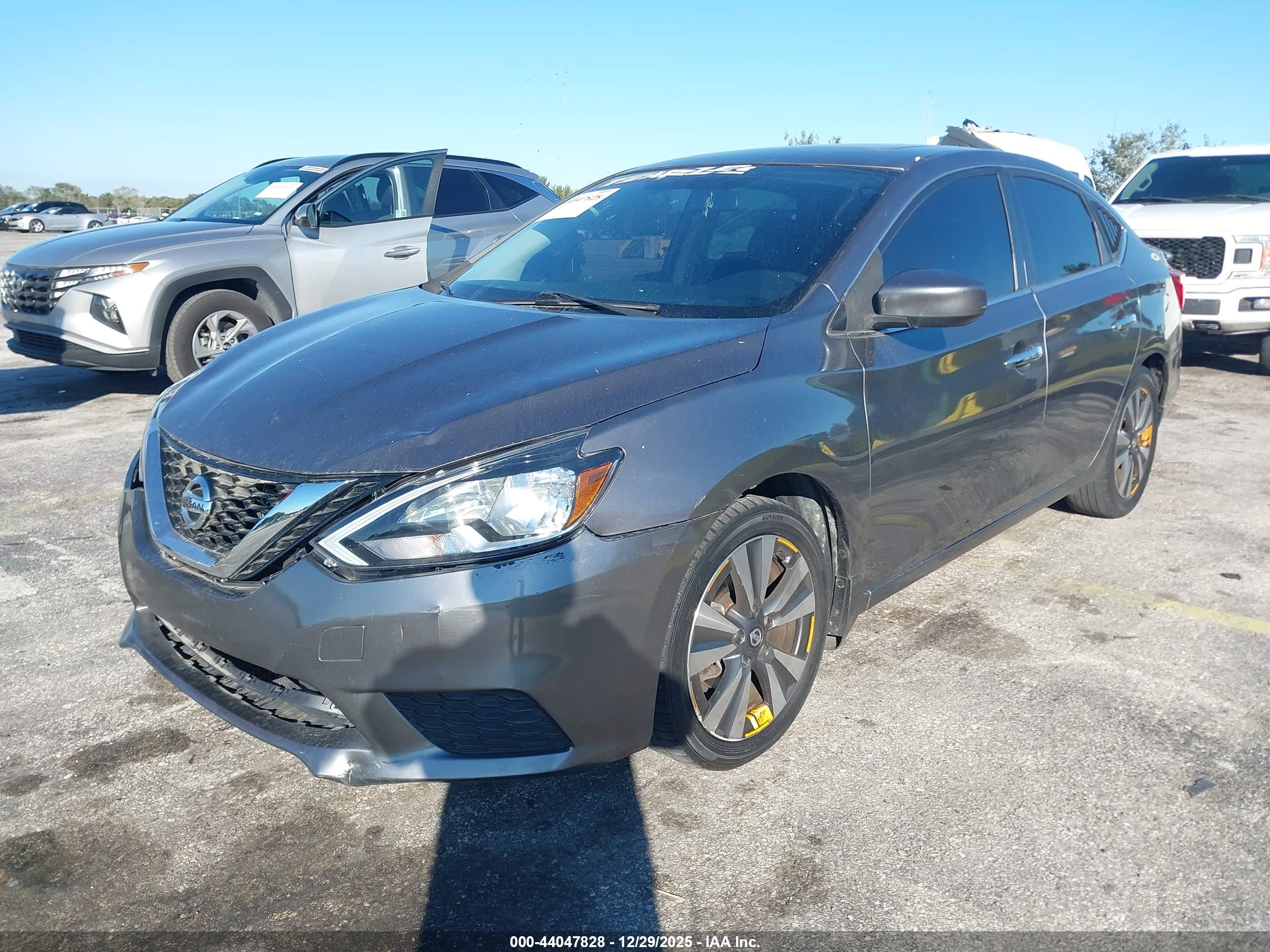 NISSAN SENTRA image 2