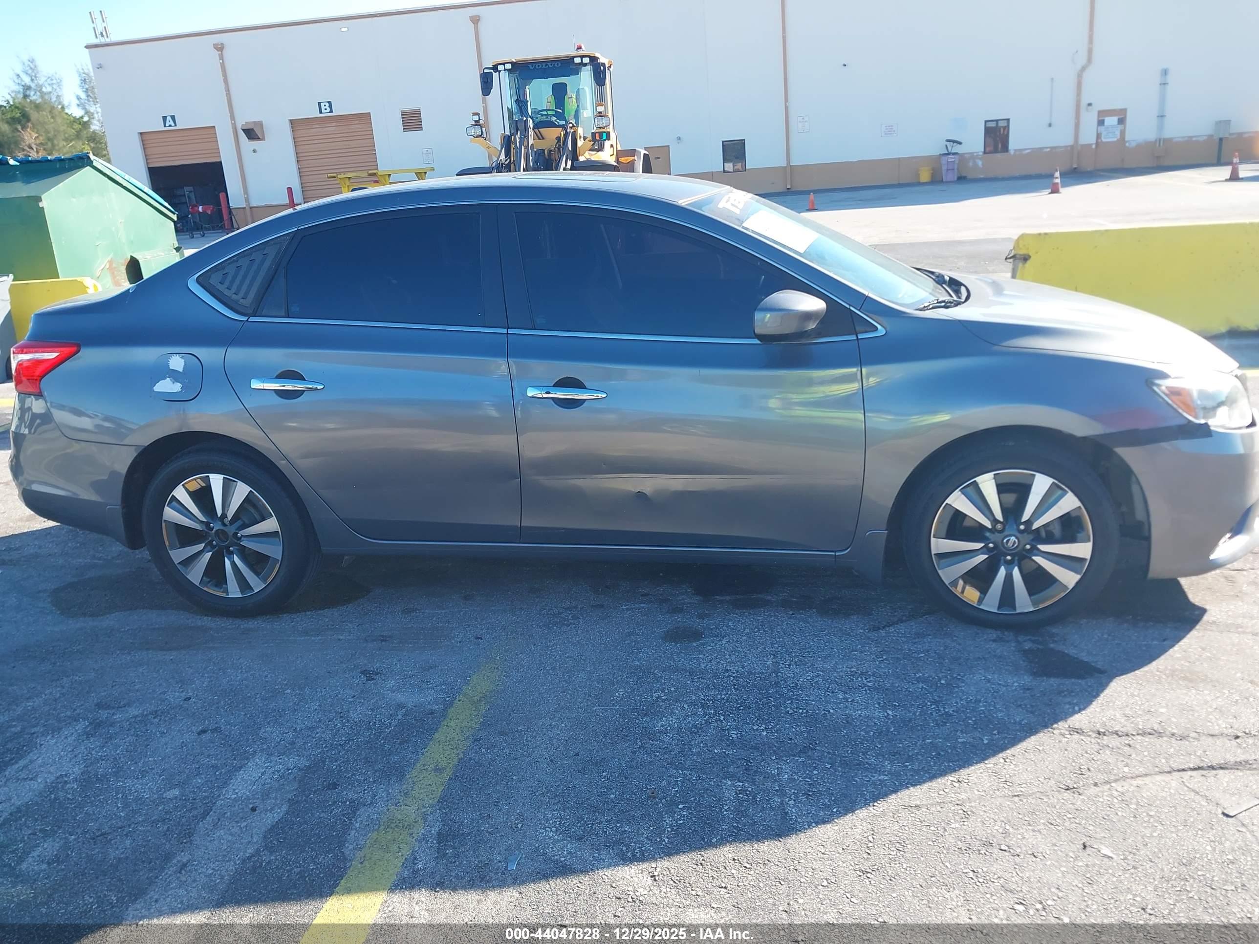 NISSAN SENTRA image 6