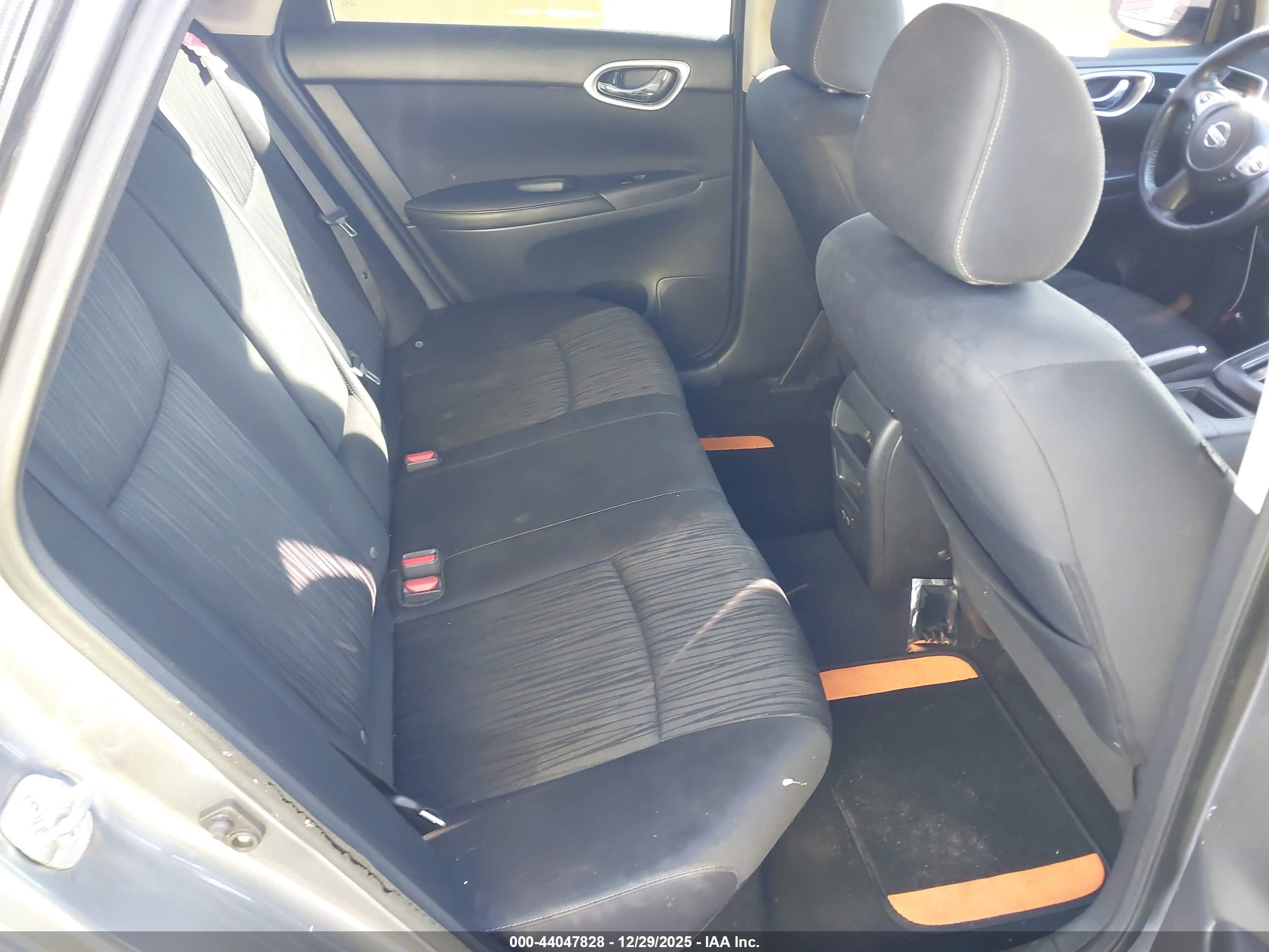 NISSAN SENTRA image 8