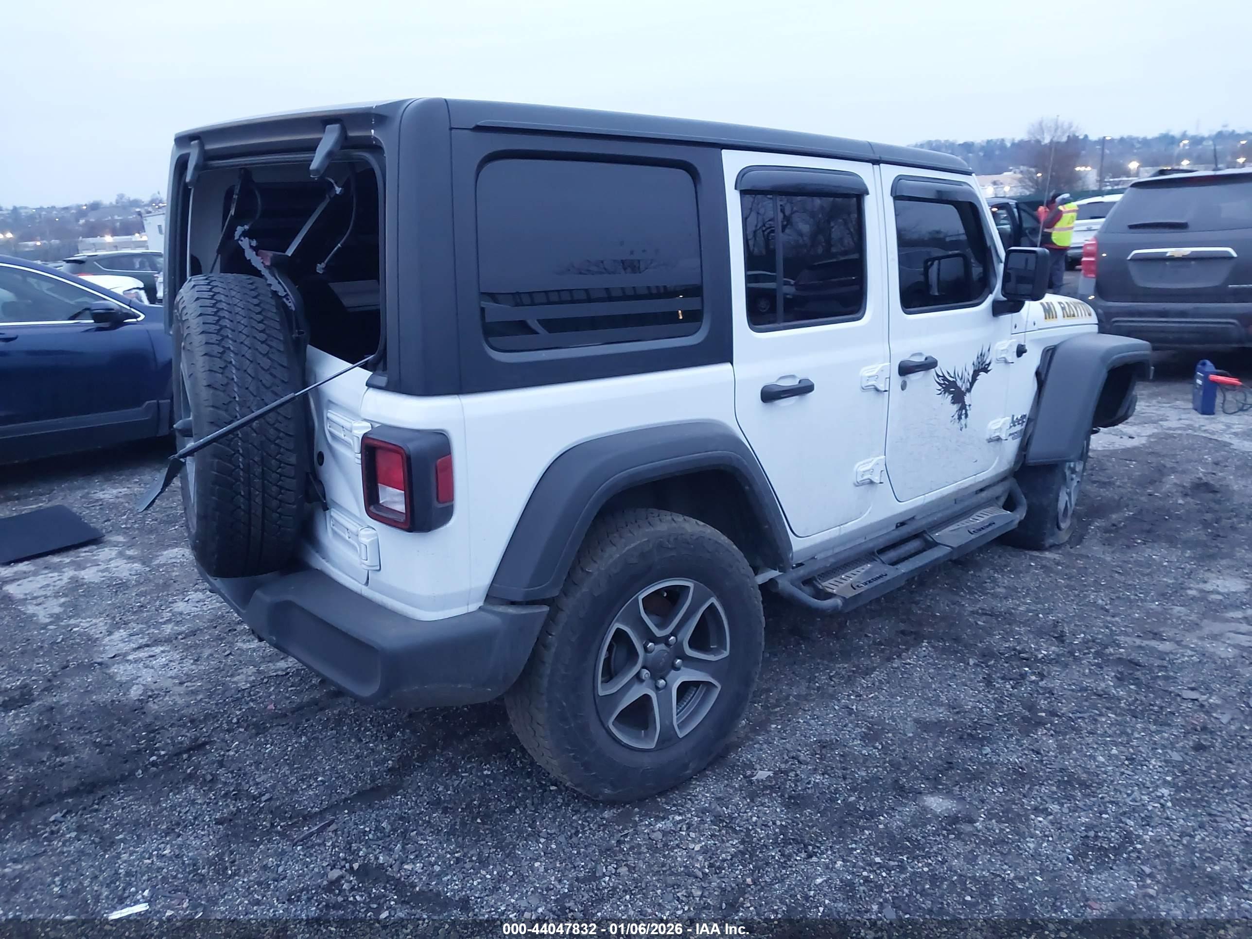 JEEP WRANGLER image 4