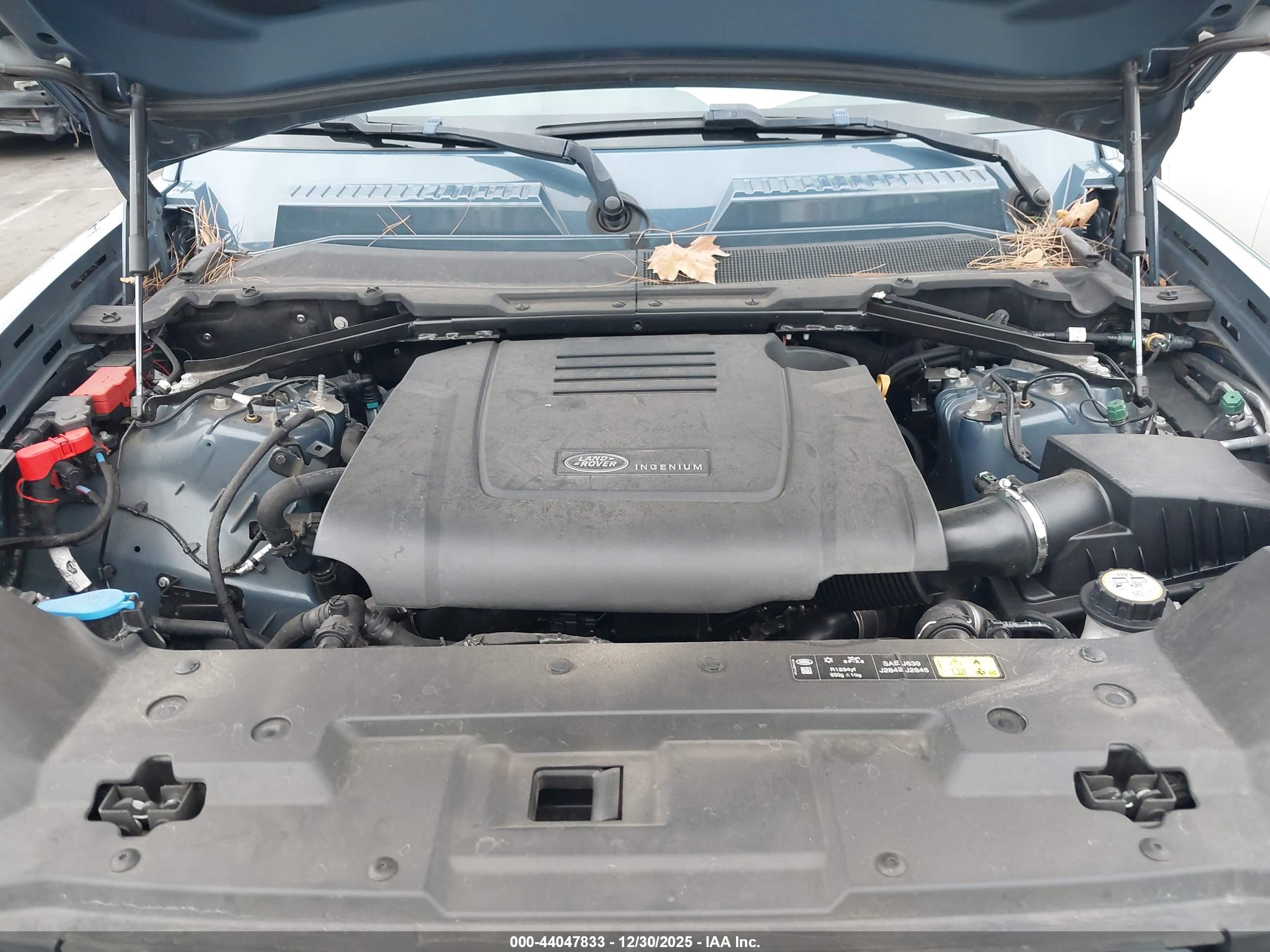 LAND ROVER image 10