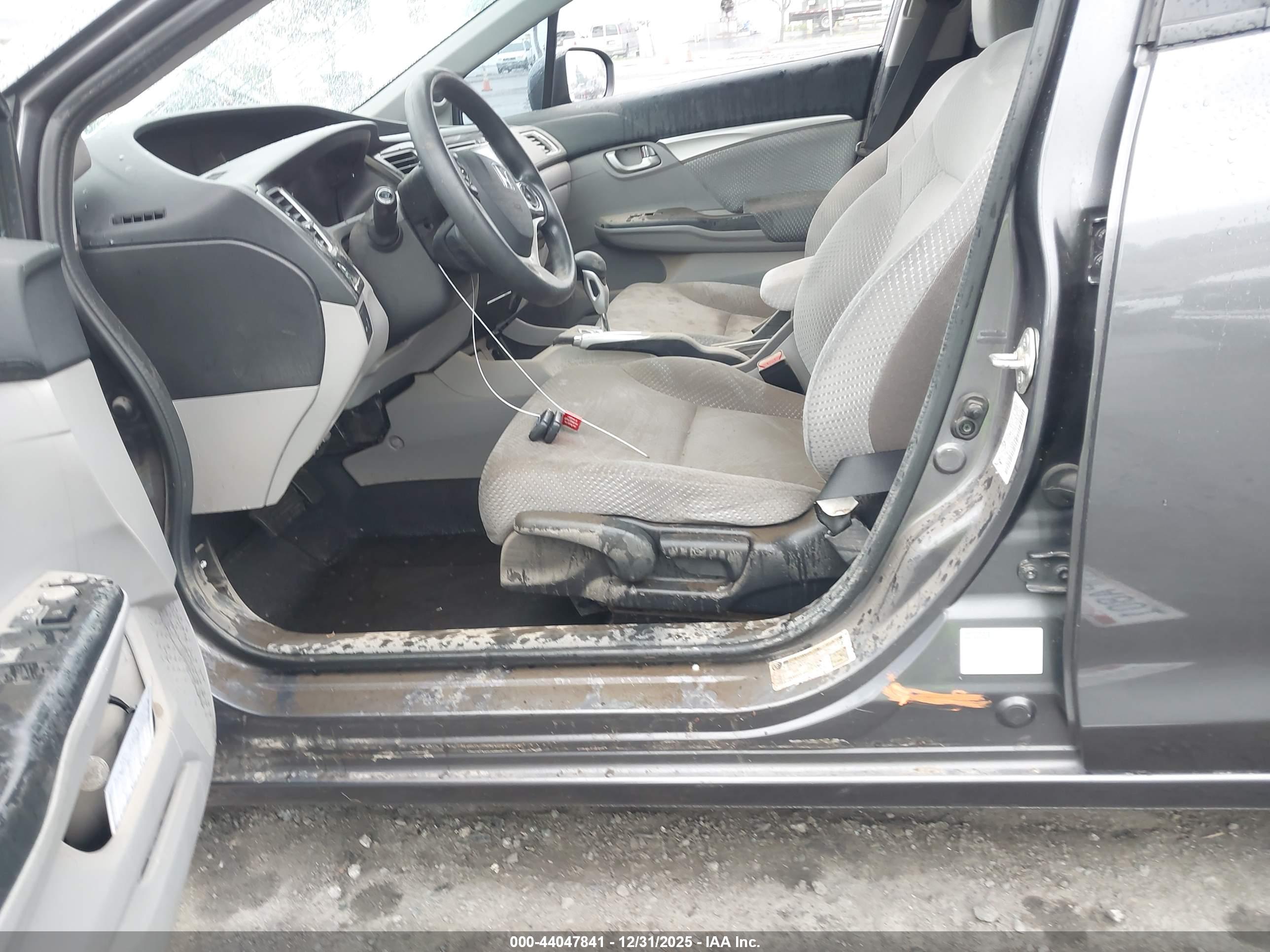 HONDA CIVIC image 6