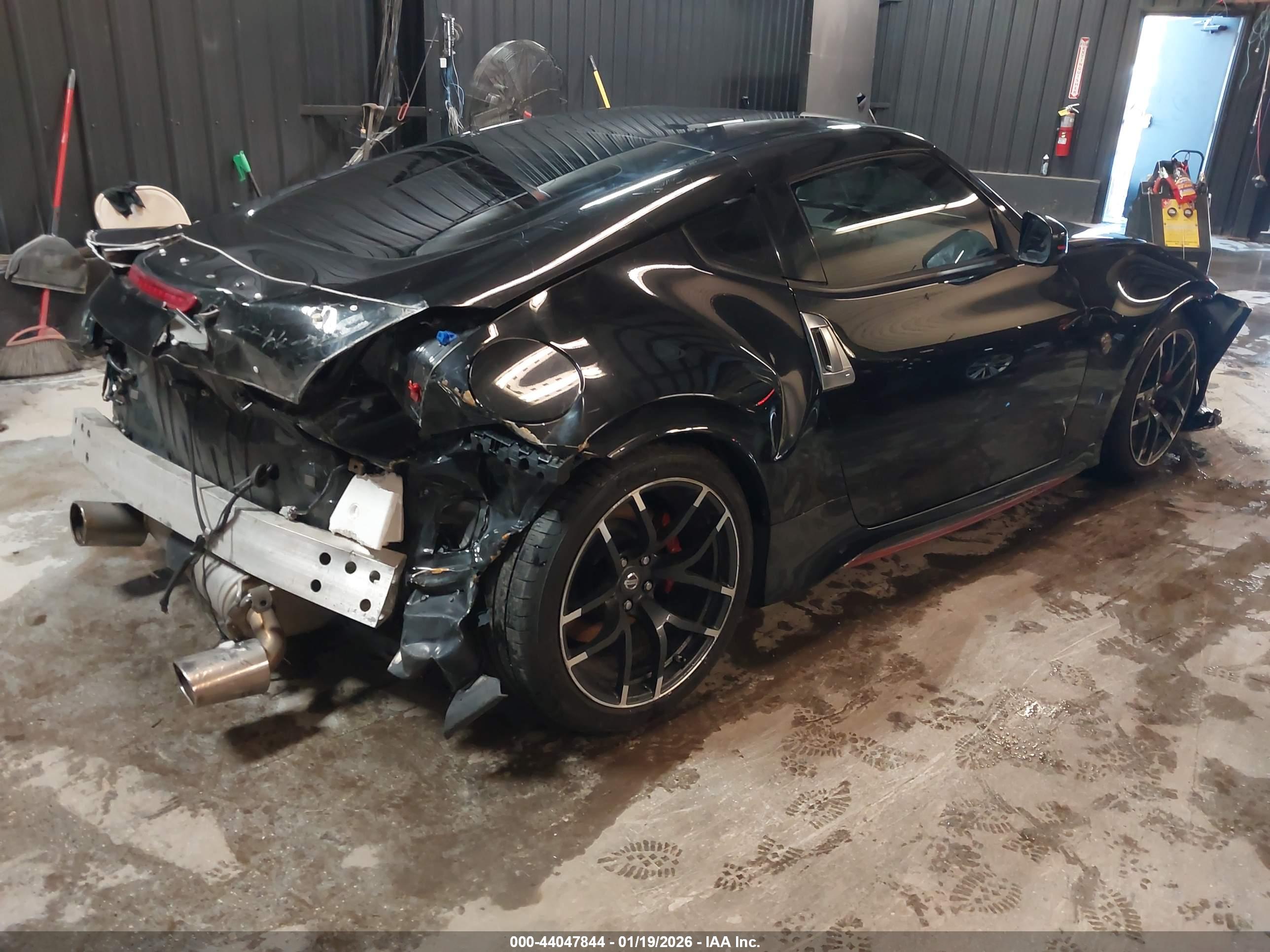 NISSAN 370Z image 4