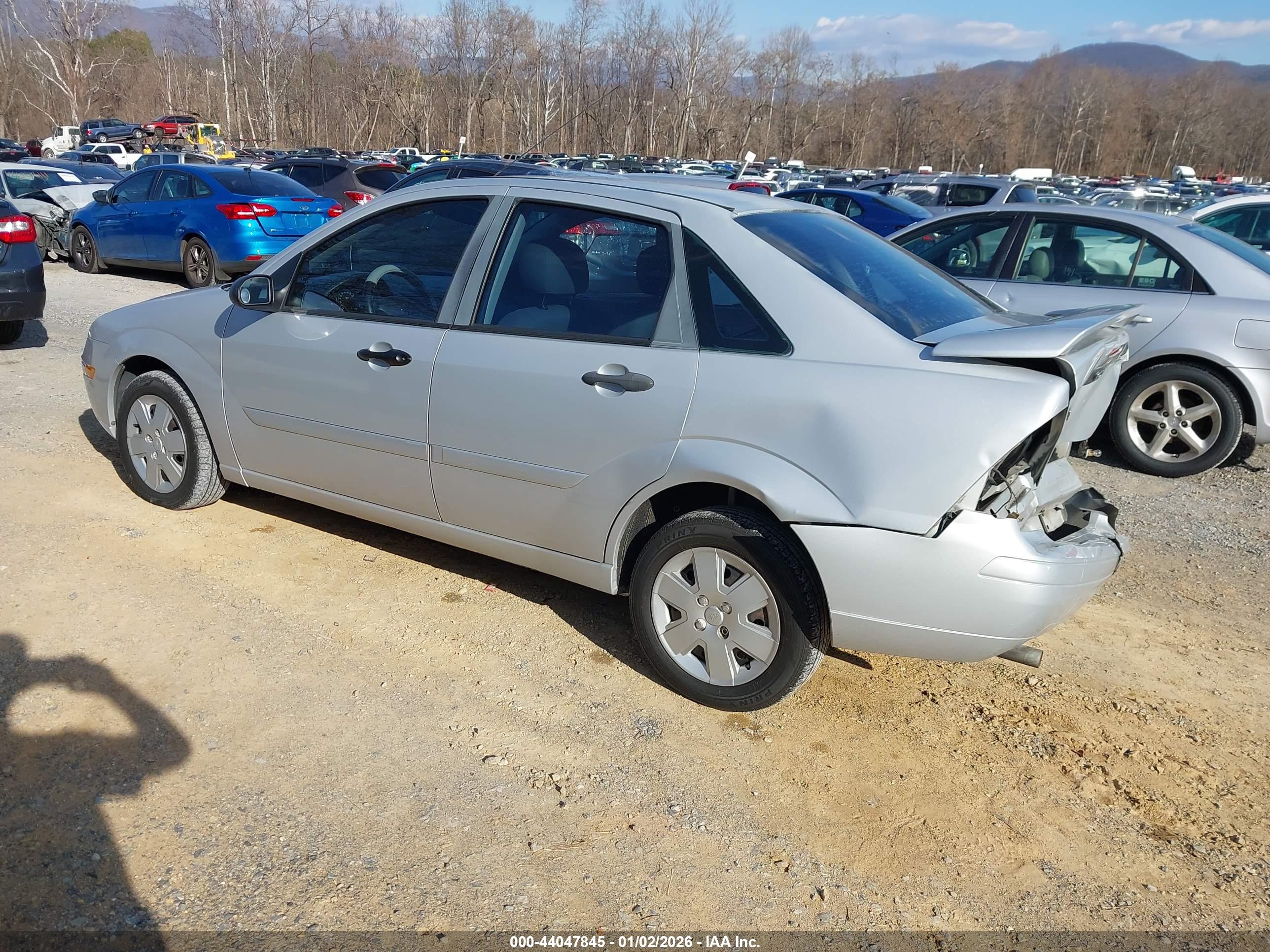 FORD FOCUS image 3
