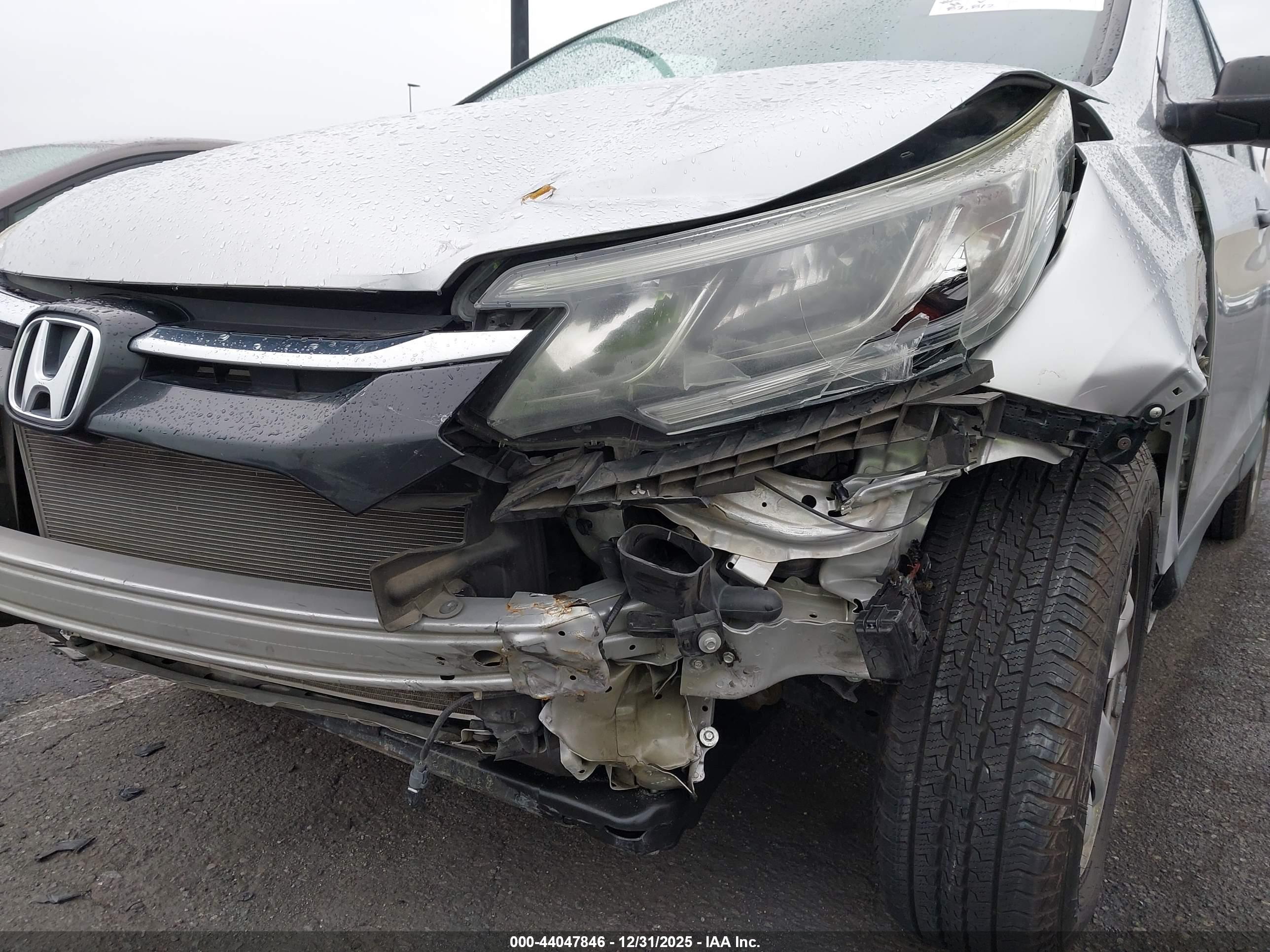 HONDA CR-V image 6