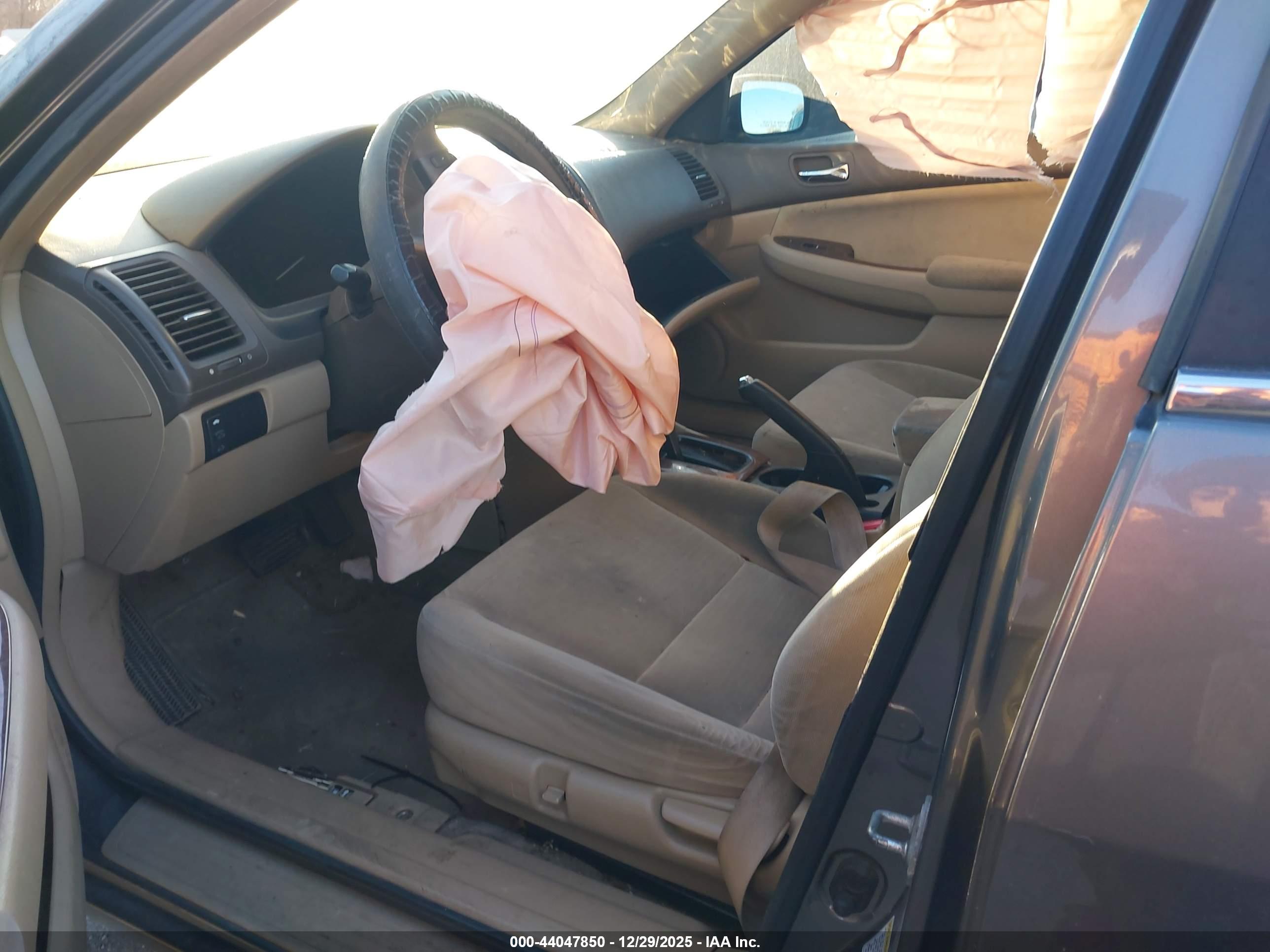 HONDA ACCORD image 5