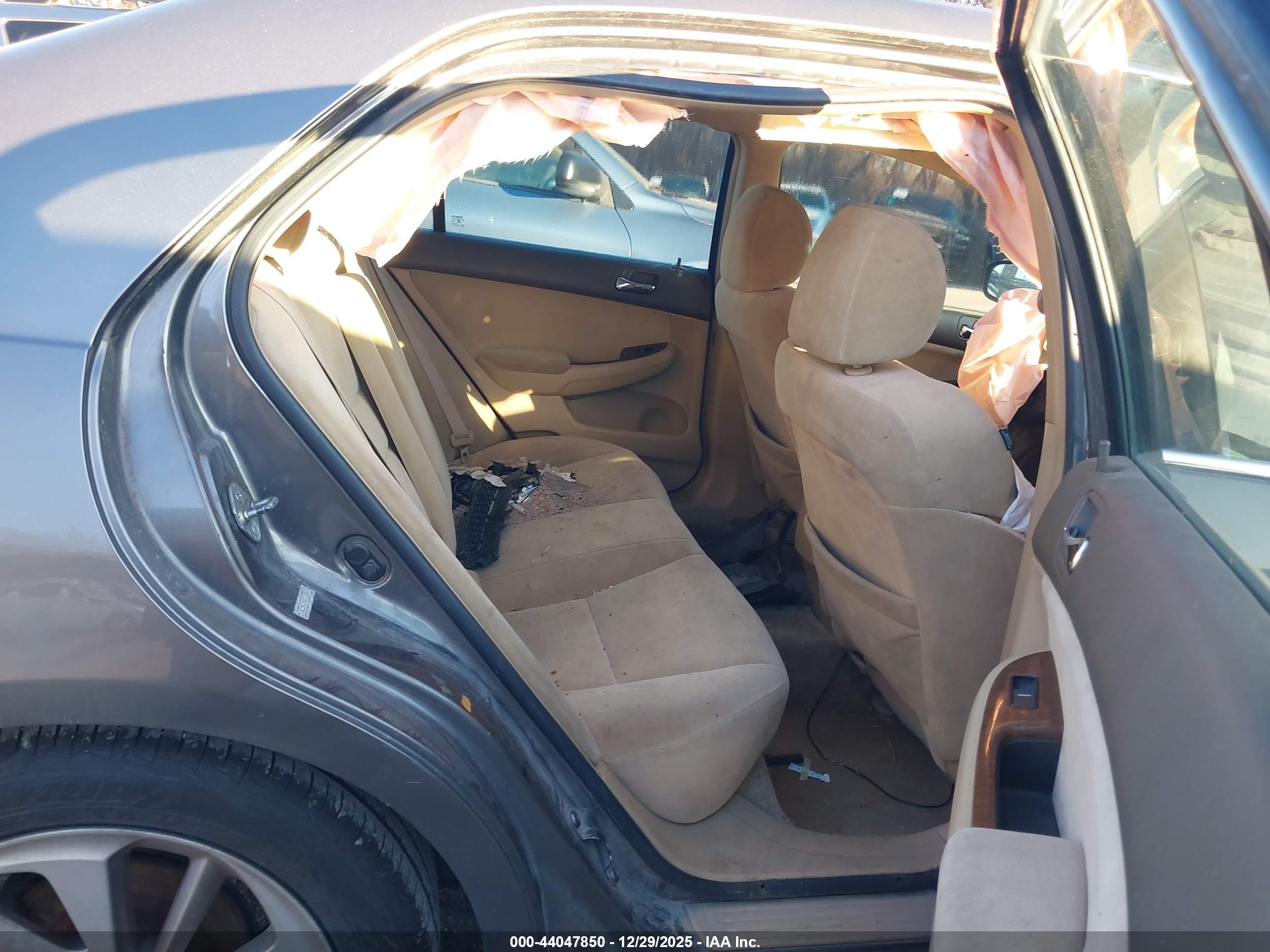 HONDA ACCORD image 8